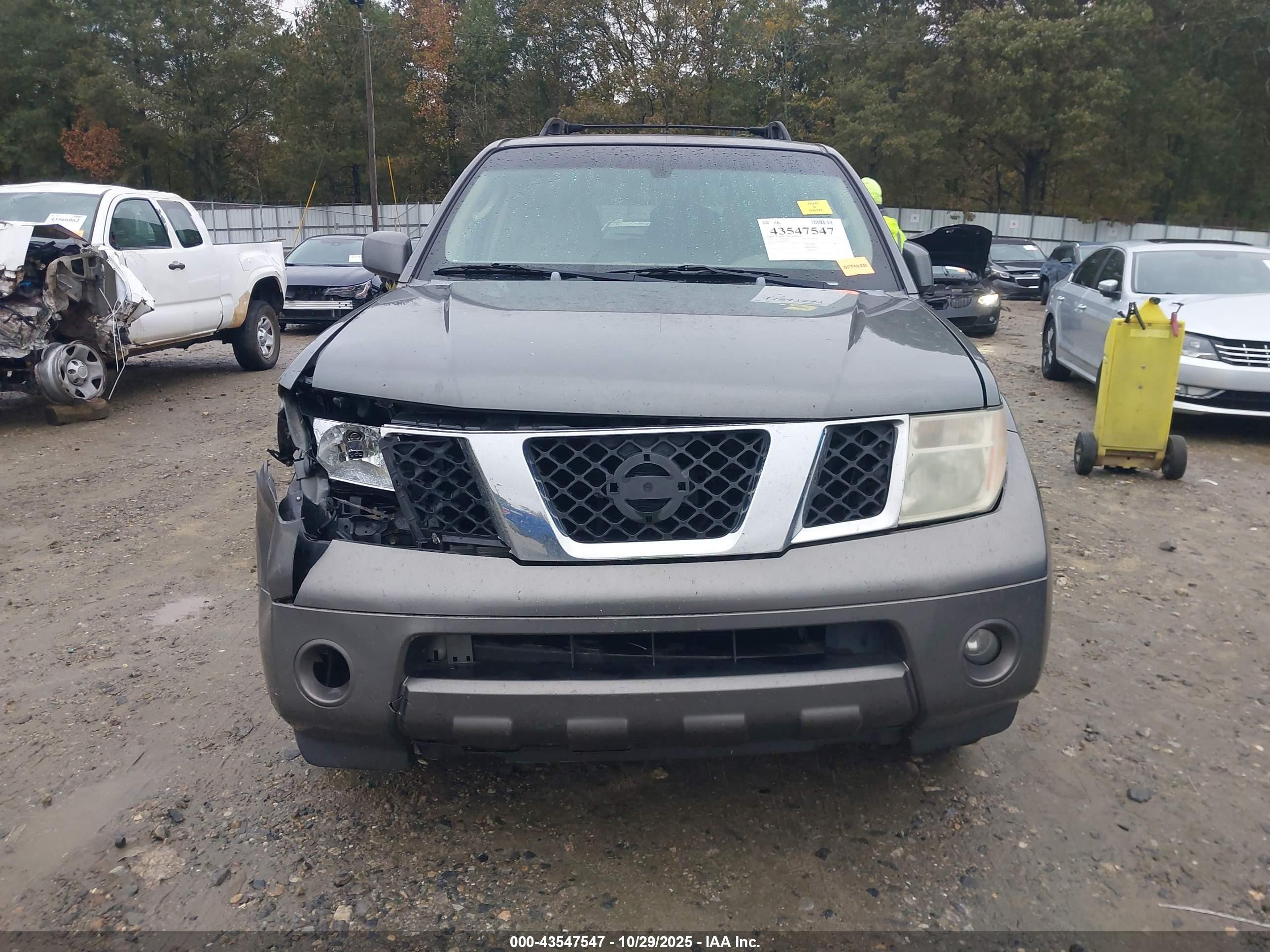 2005 Nissan Pathfinder Le Gray vin: 5N1AR18W15C707215