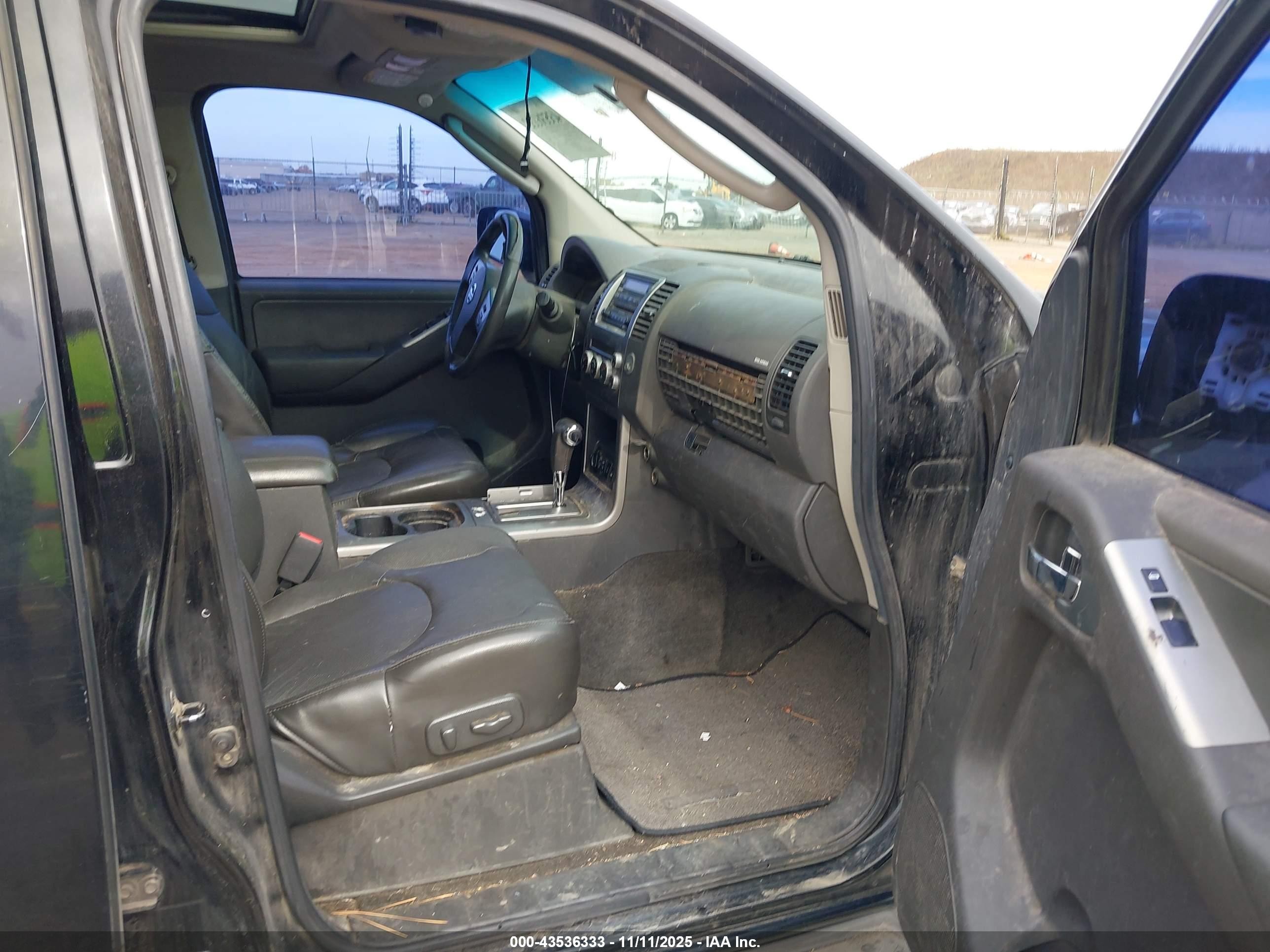 2005 Nissan Pathfinder Se Off-road Black vin: 5N1AR18W15C713094