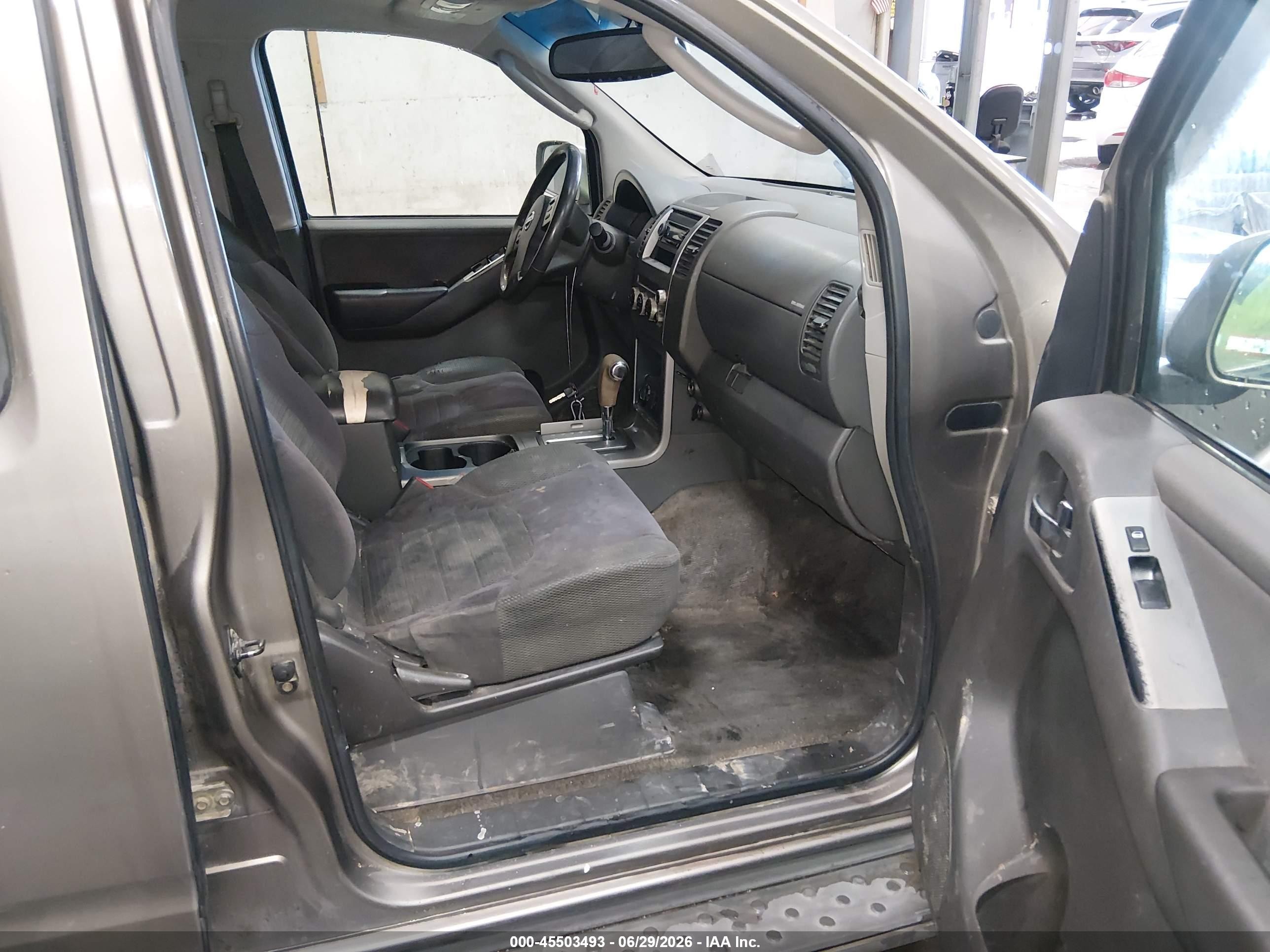 2005 Nissan Pathfinder Se Gray vin: 5N1AR18W15C722281