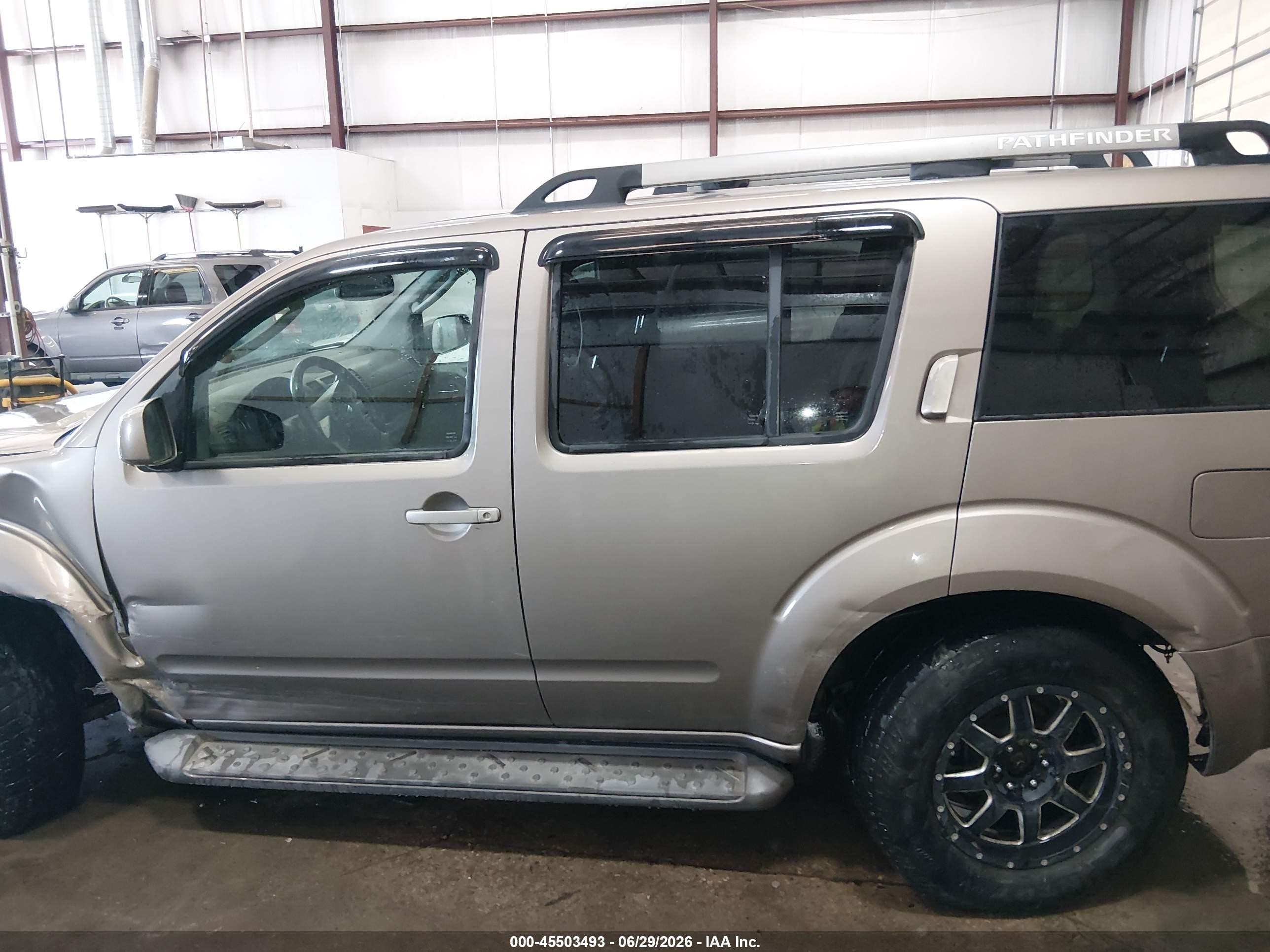 2005 Nissan Pathfinder Se Gray vin: 5N1AR18W15C722281