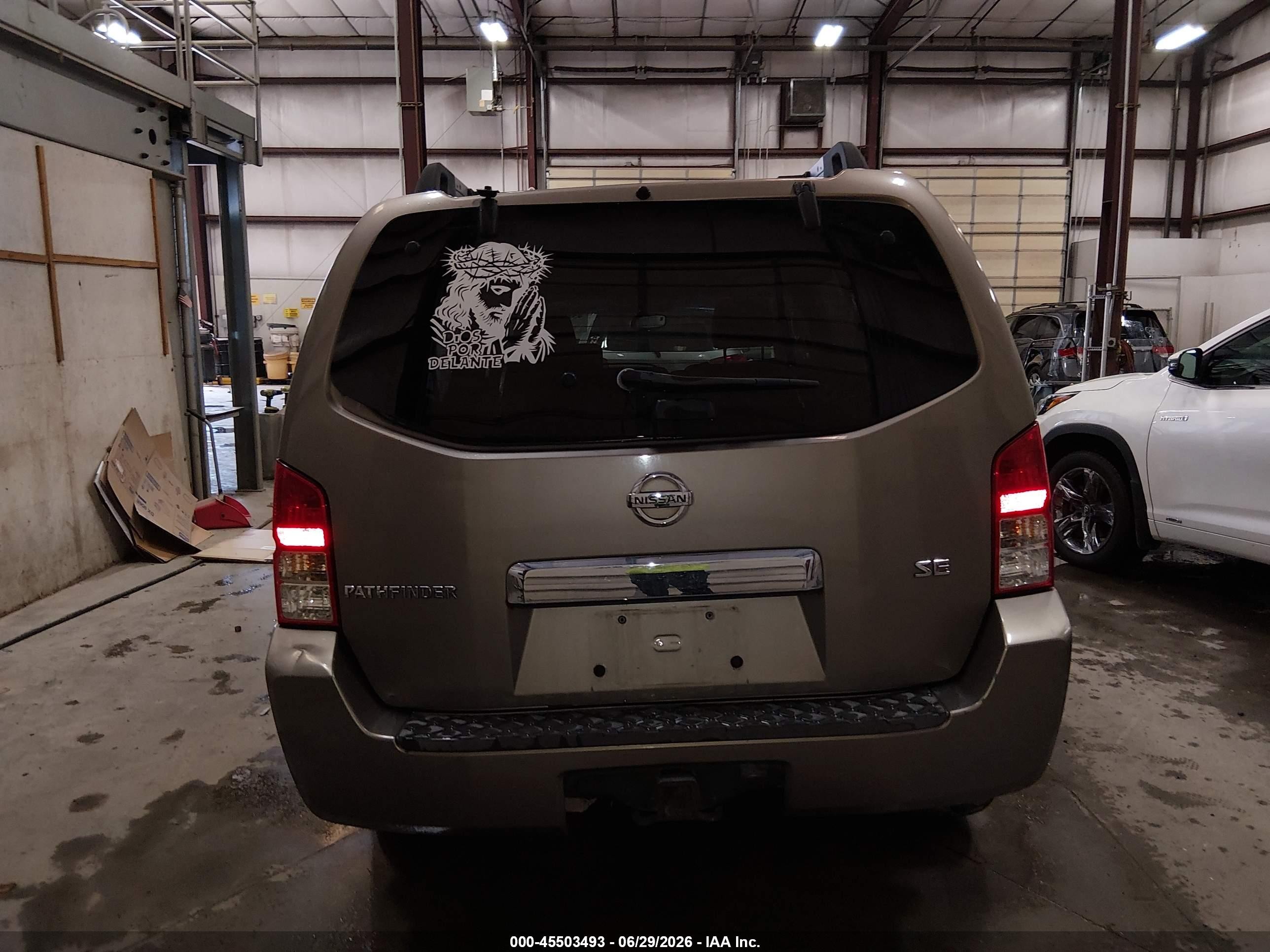 2005 Nissan Pathfinder Se Gray vin: 5N1AR18W15C722281