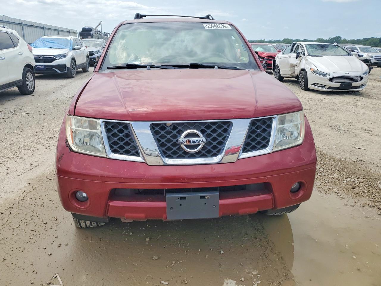 2005 Nissan Pathfinder Xe Red vin: 5N1AR18W15C765938