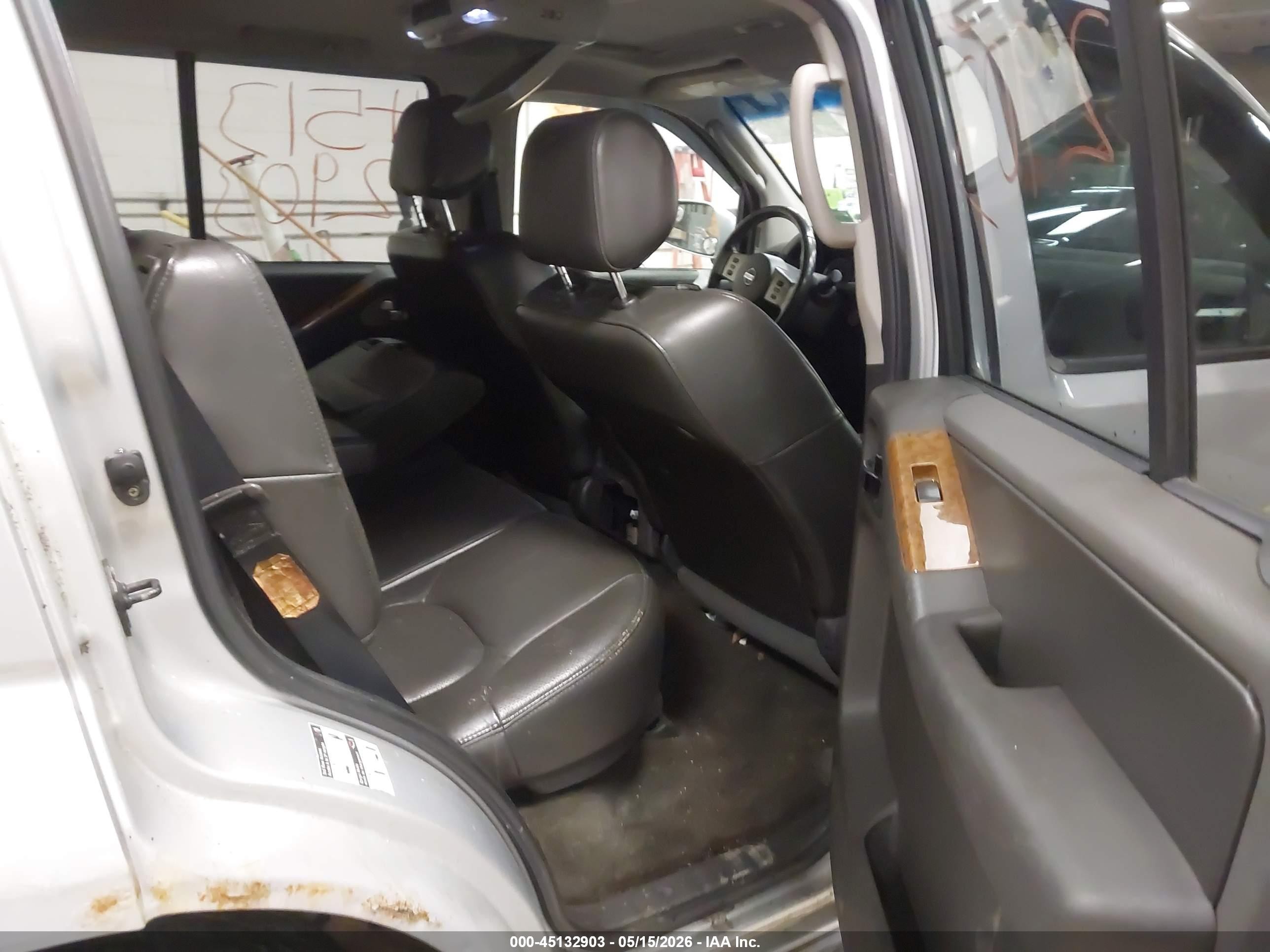 2005 Nissan Pathfinder Le Silver vin: 5N1AR18W15C780679