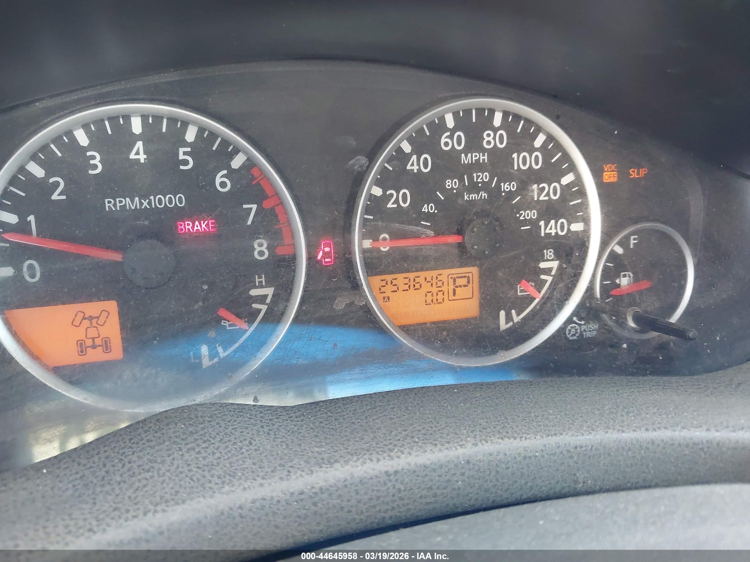 2006 Nissan Pathfinder Le Серый vin: 5N1AR18W16C623638