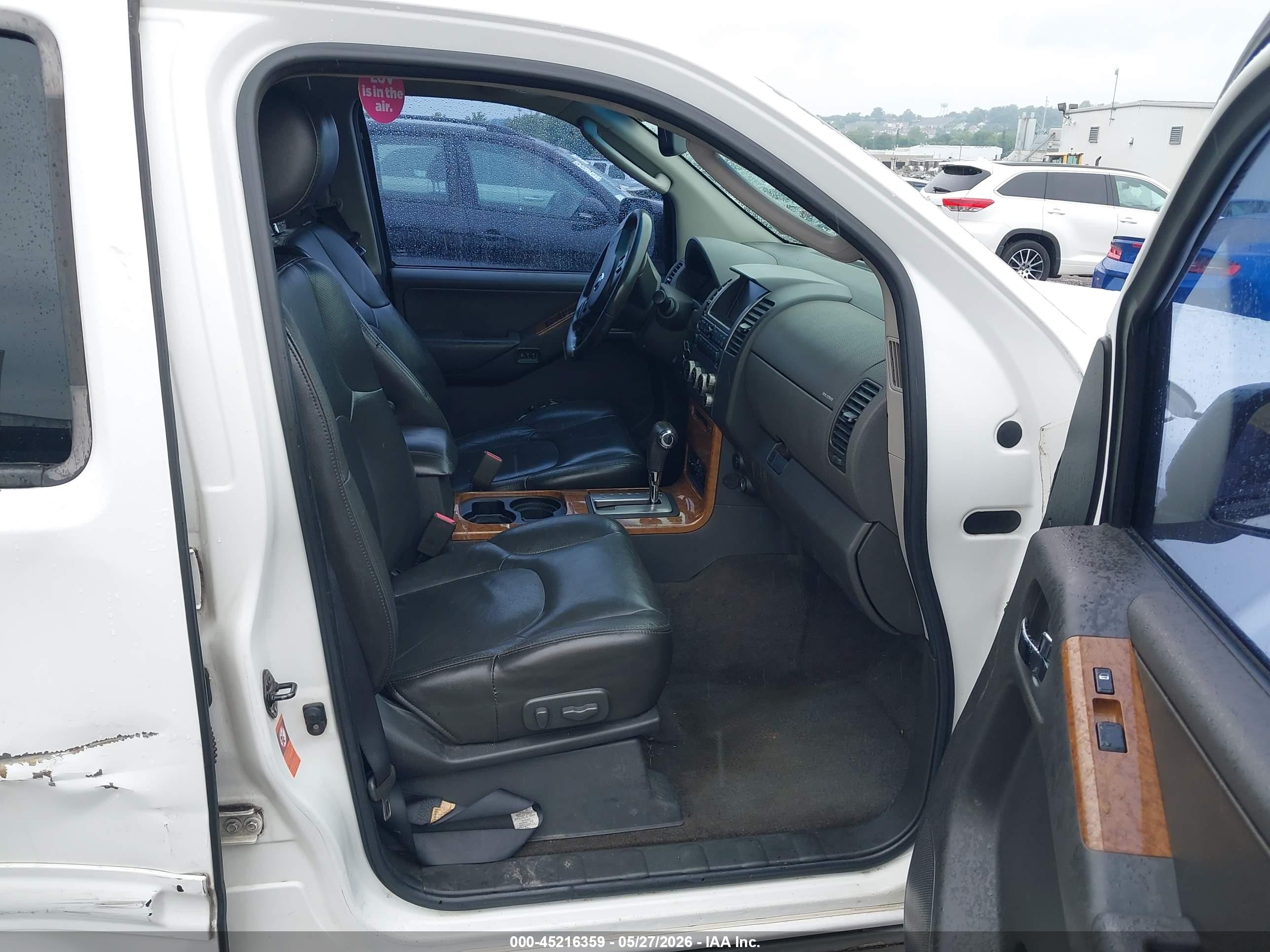2006 Nissan Pathfinder Le White vin: 5N1AR18W16C641007