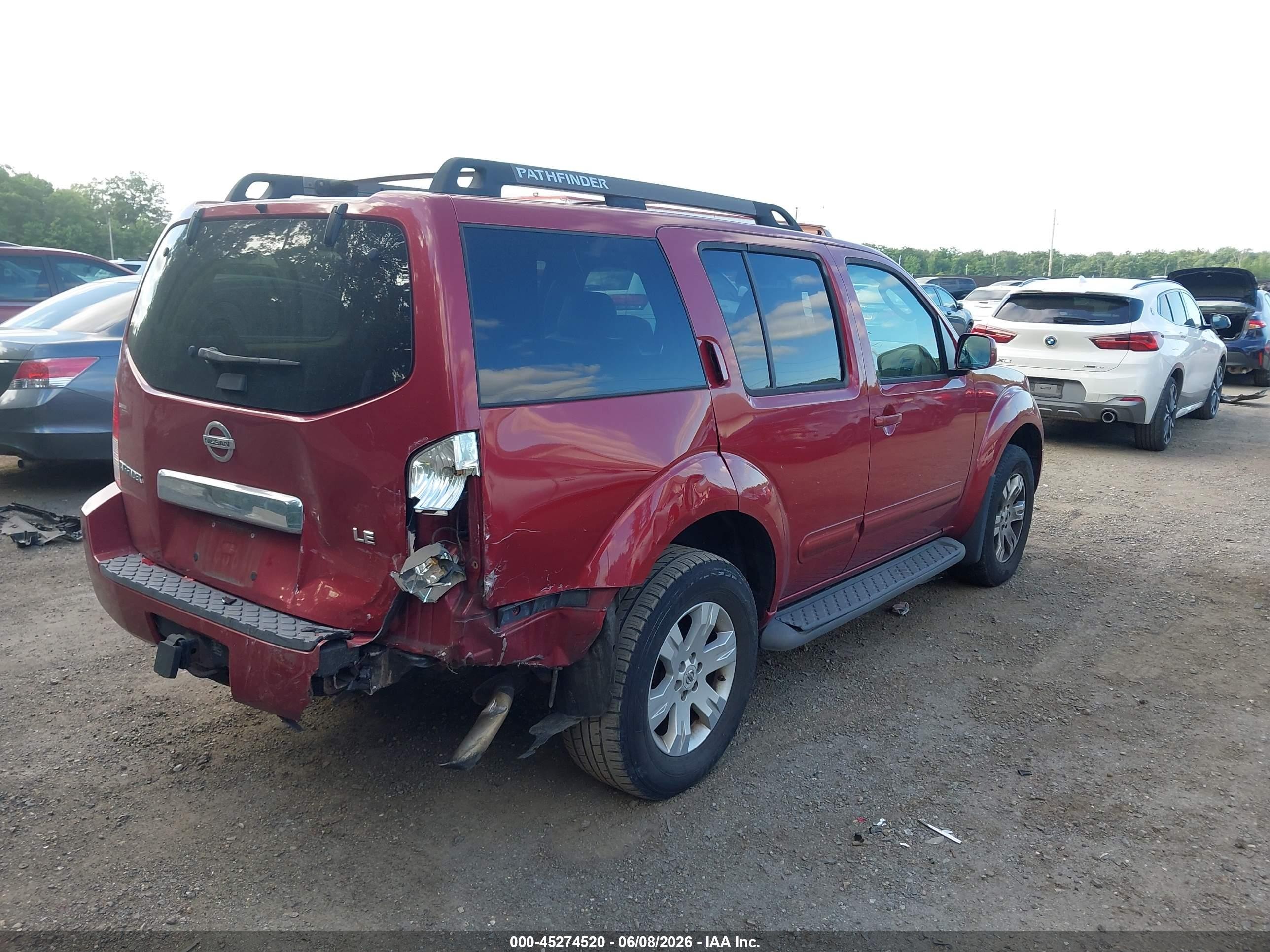 2006 Nissan Pathfinder Le Red vin: 5N1AR18W16C642688