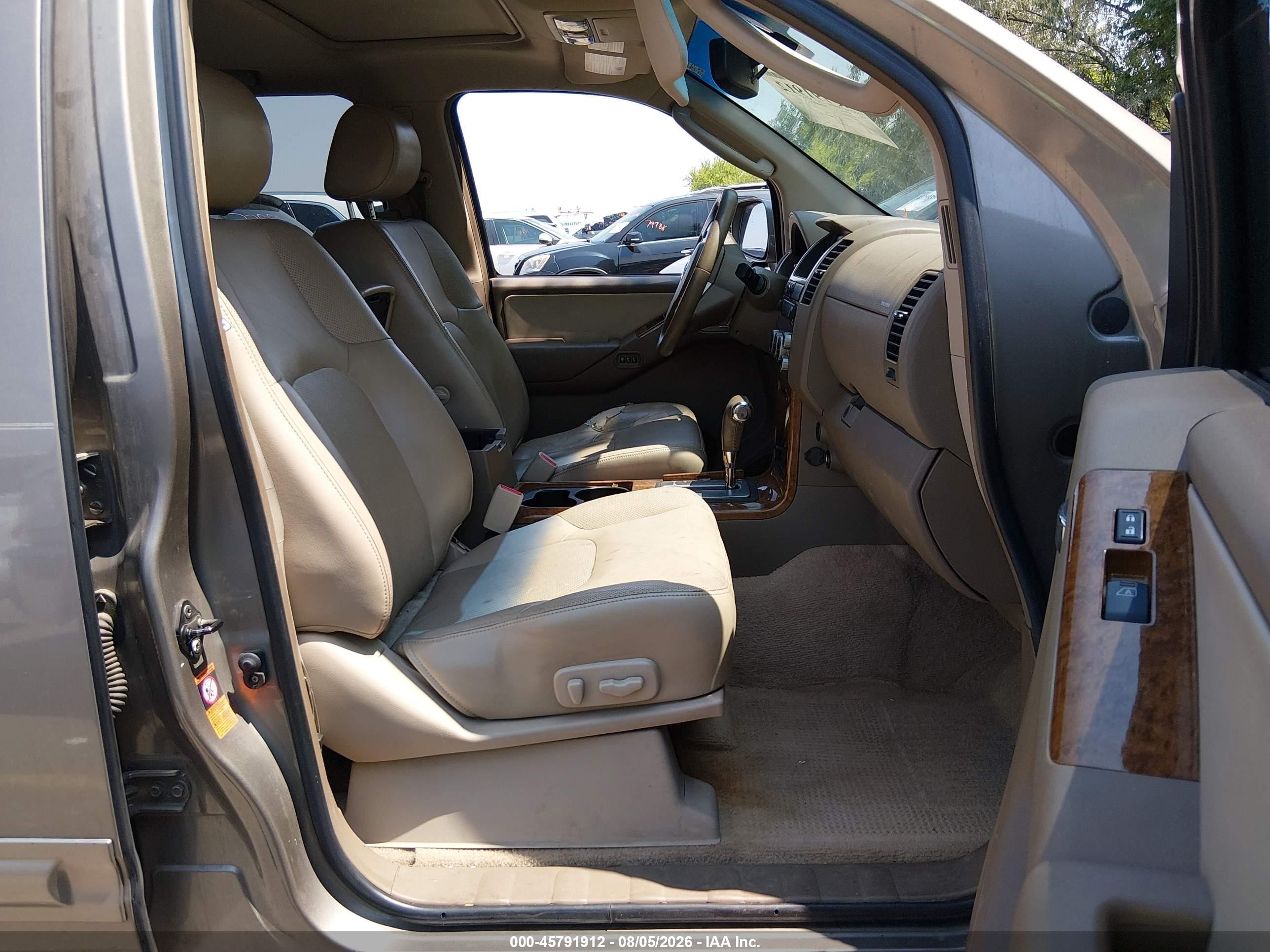 2007 Nissan Pathfinder Le Beige vin: 5N1AR18W17C618862