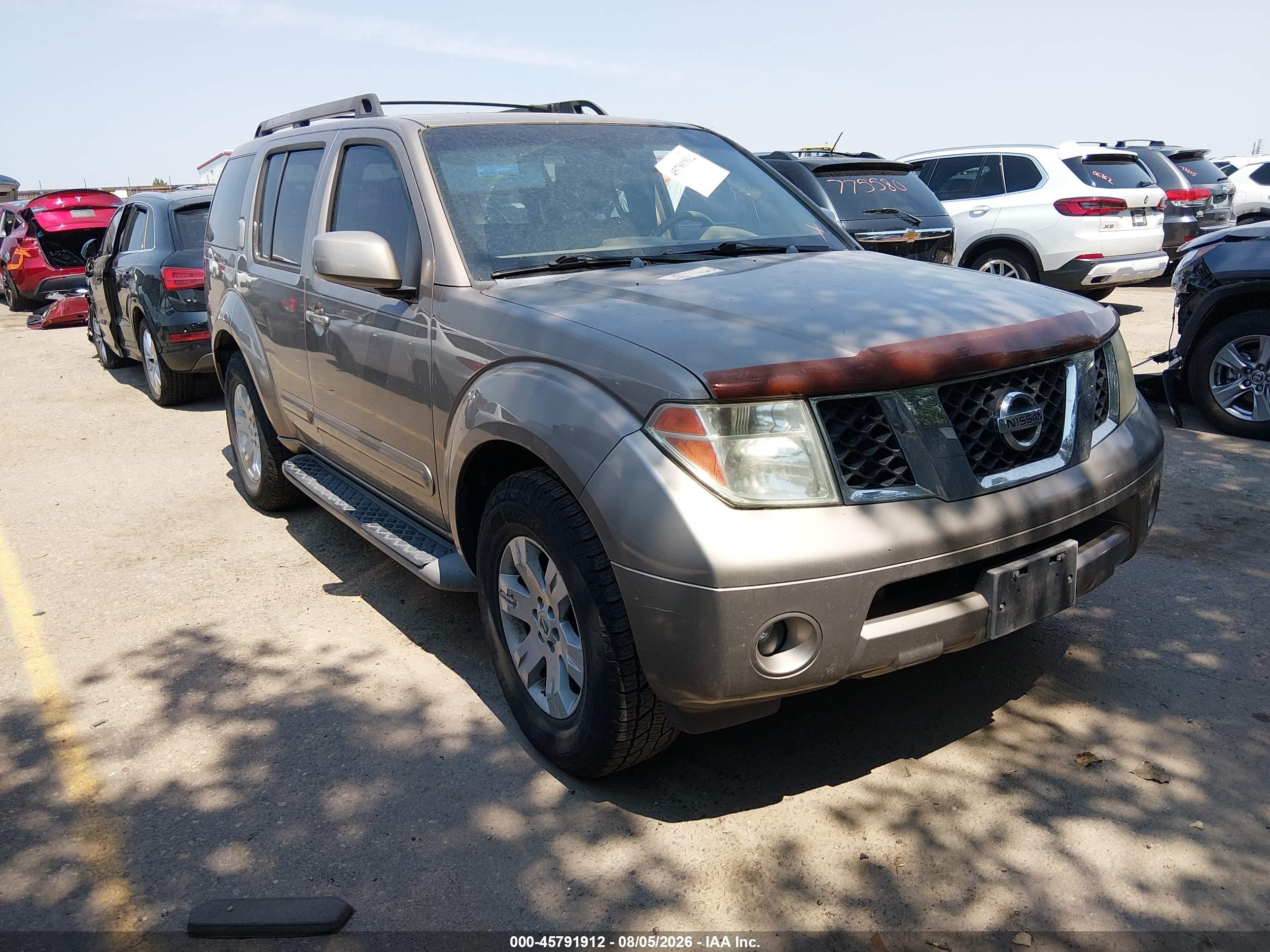 2007 Nissan Pathfinder Le Beige vin: 5N1AR18W17C618862
