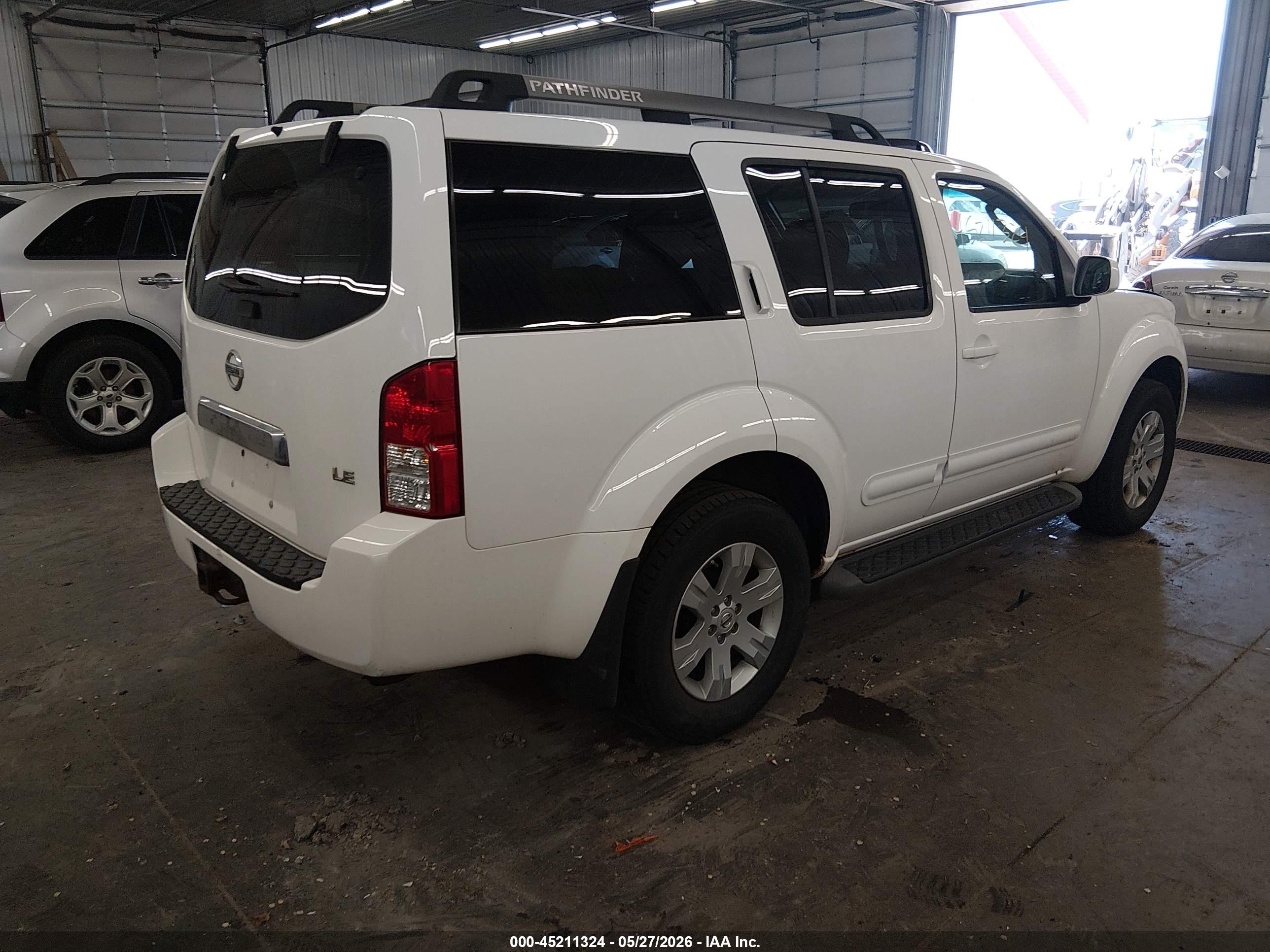 2007 Nissan Pathfinder Le White vin: 5N1AR18W17C648864