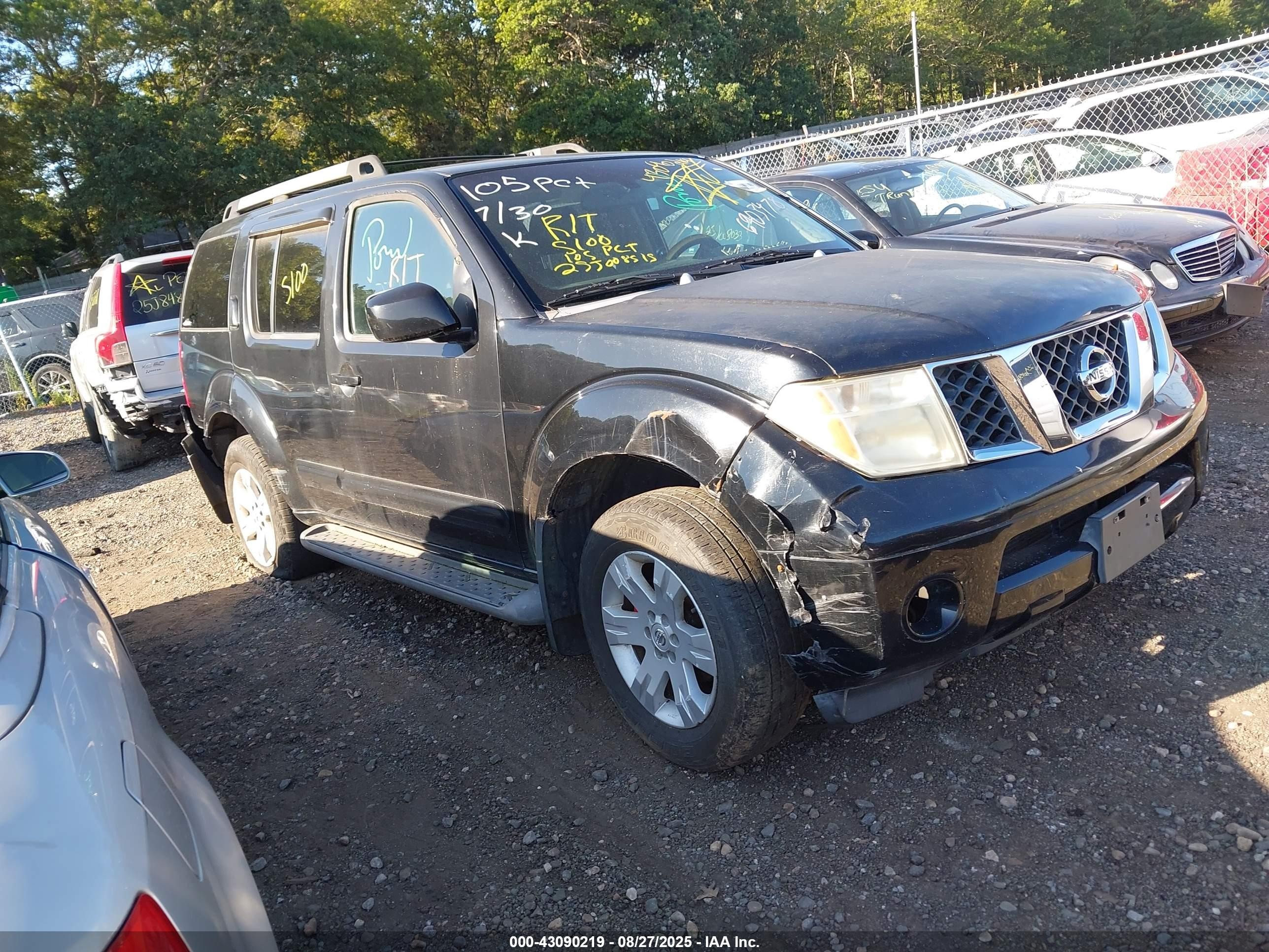 2005 Nissan Pathfinder Le Black vin: 5N1AR18W25C718160