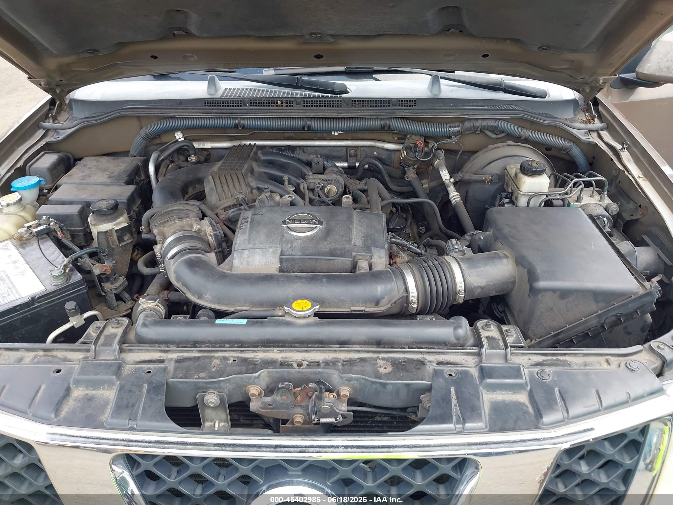2005 Nissan Pathfinder Se Brown vin: 5N1AR18W25C751045