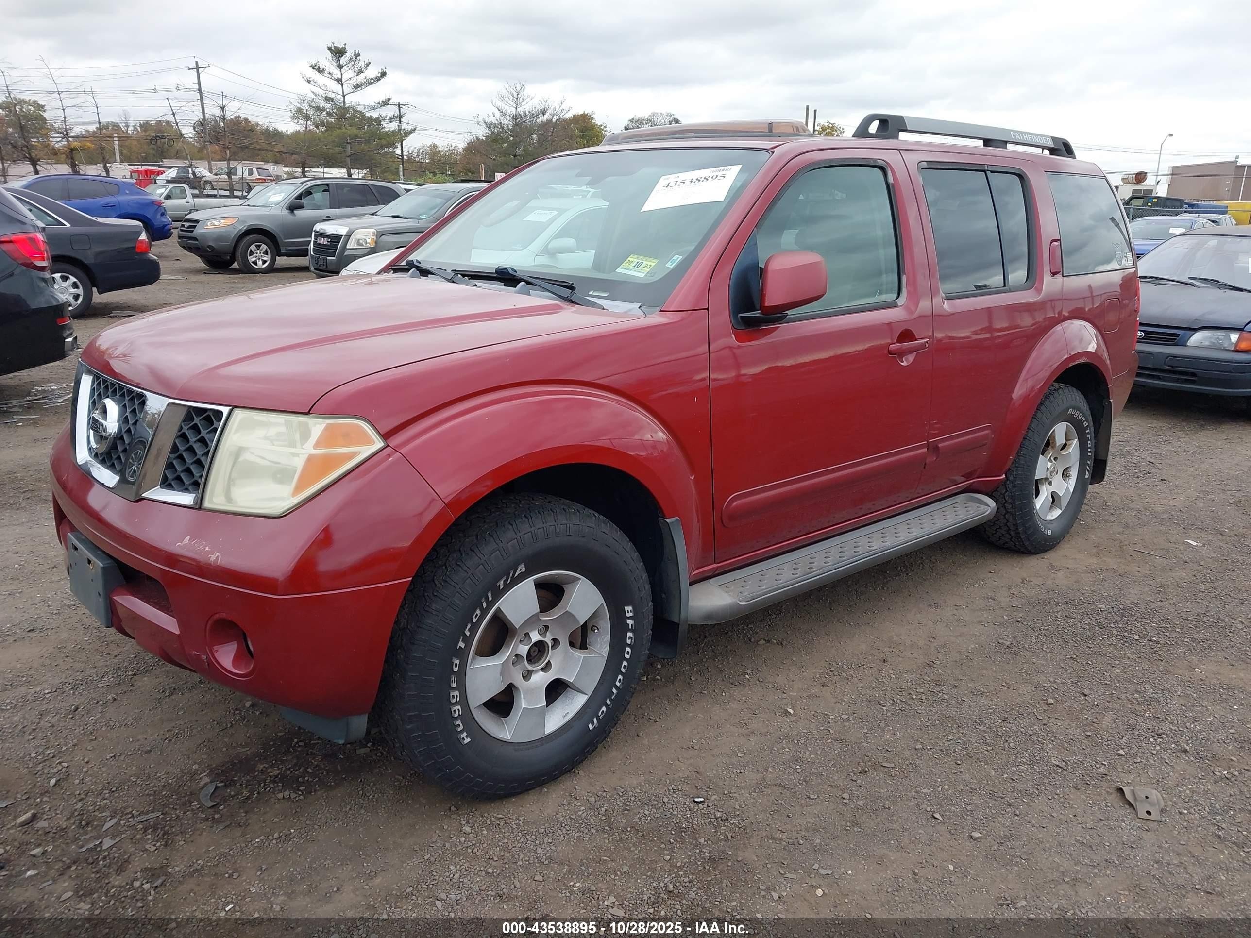 2005 Nissan Pathfinder Se Burgundy vin: 5N1AR18W25C759033