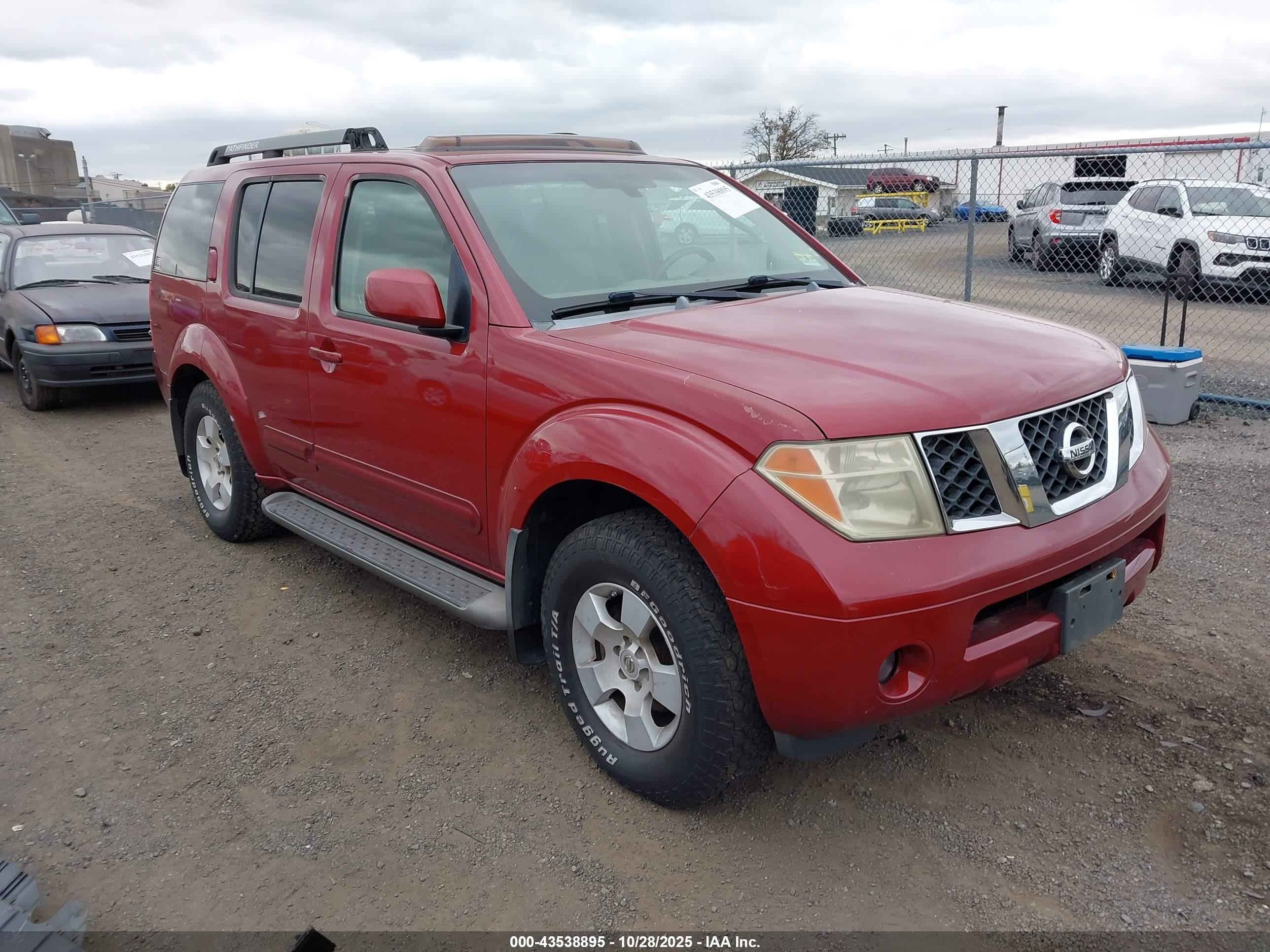2005 Nissan Pathfinder Se Burgundy vin: 5N1AR18W25C759033