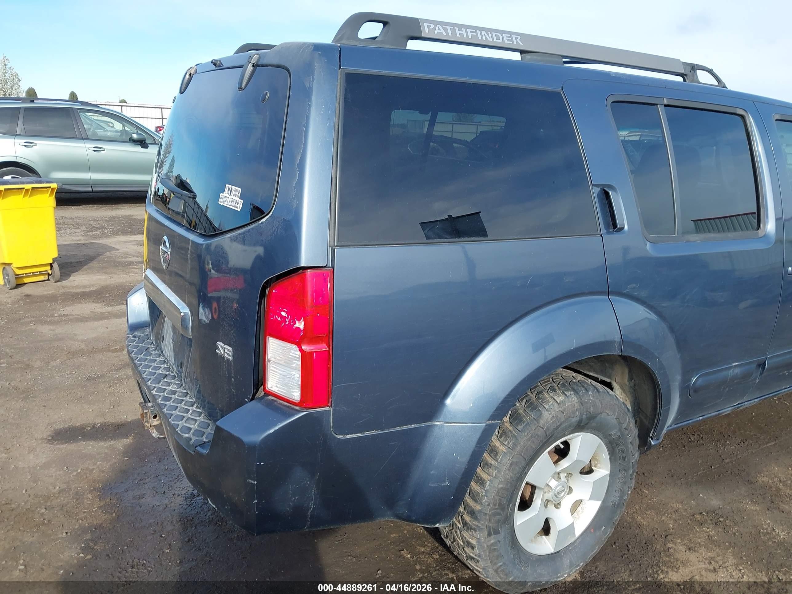 2005 Nissan Pathfinder Se Blue vin: 5N1AR18W25C764717