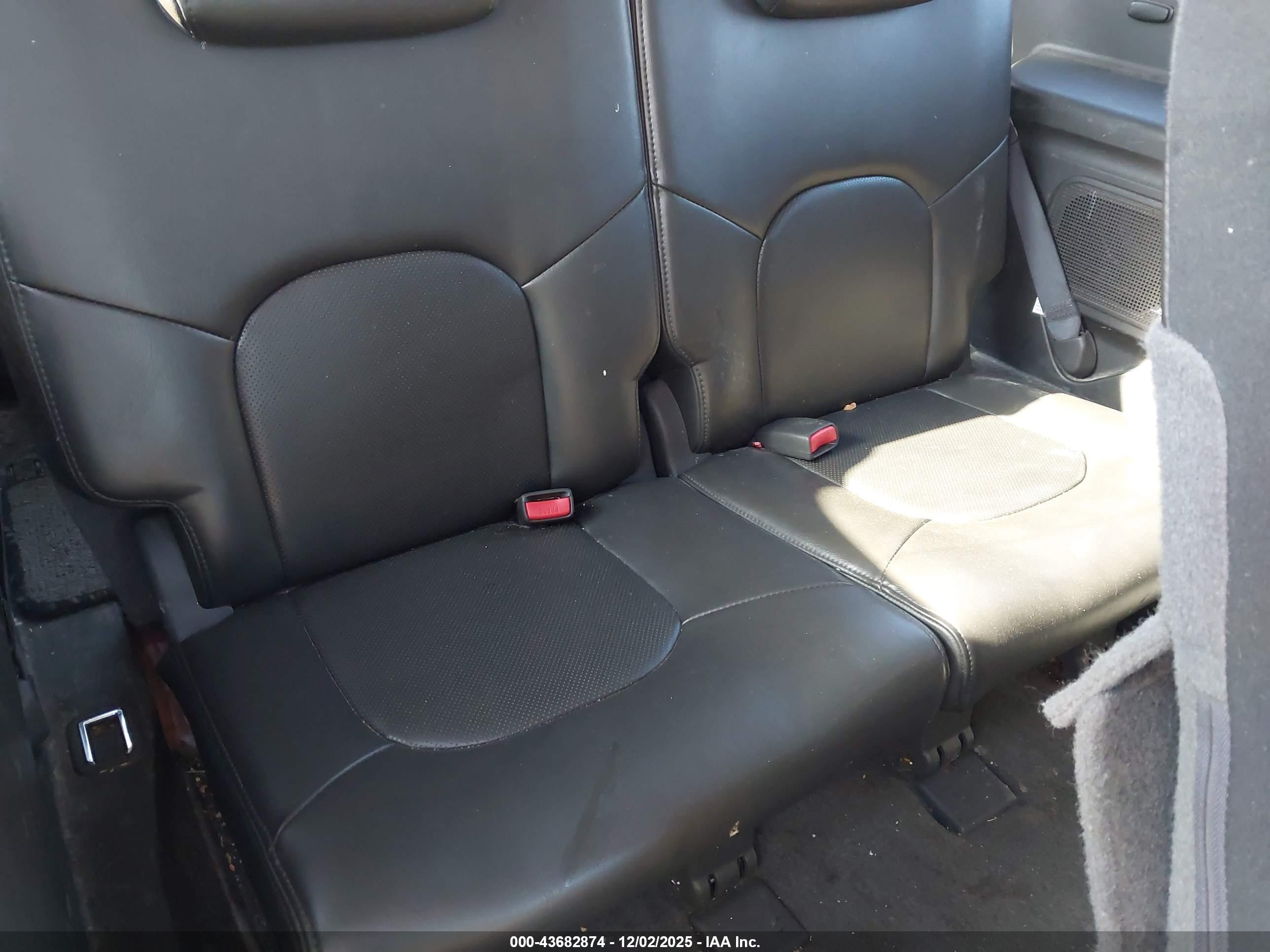 2006 Nissan Pathfinder Le Maroon vin: 5N1AR18W26C616567