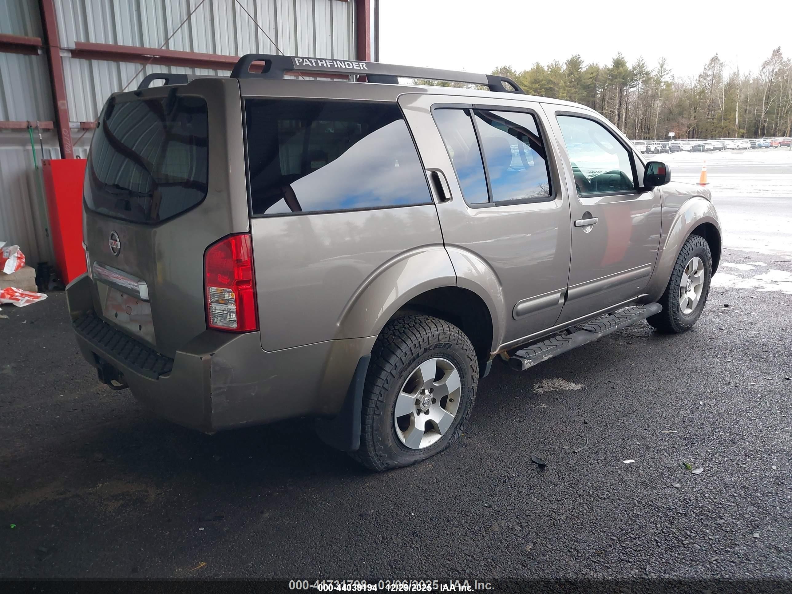 2006 Nissan Pathfinder S Brown vin: 5N1AR18W26C642277