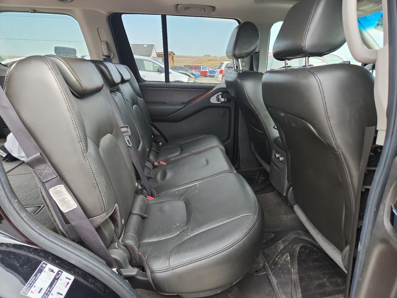 2006 Nissan Pathfinder Le Черный vin: 5N1AR18W26C652503