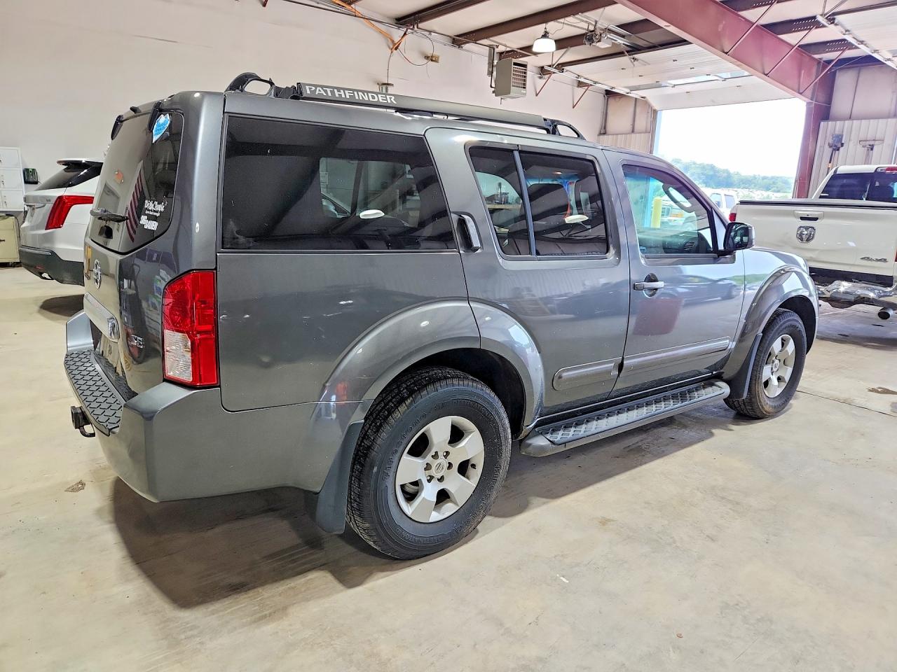 2006 Nissan Pathfinder S Gray vin: 5N1AR18W26C666062