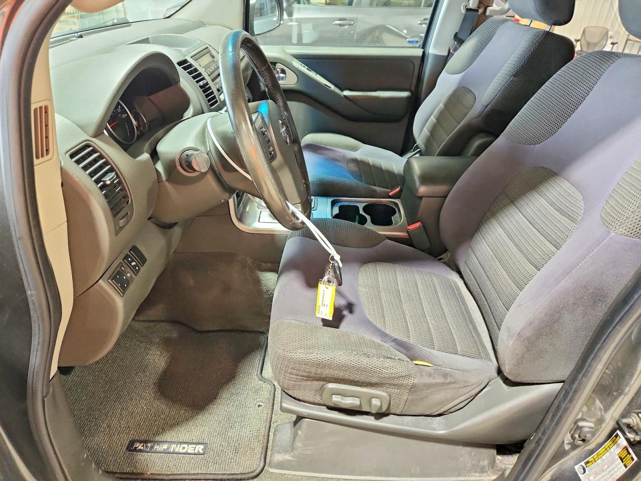 2006 Nissan Pathfinder S Gray vin: 5N1AR18W26C666062