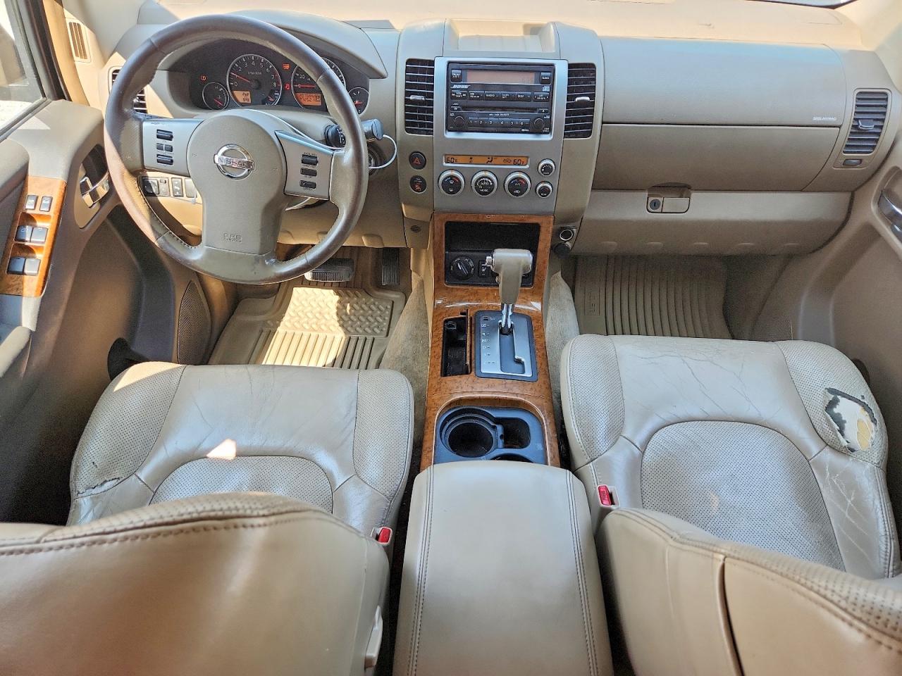 2005 Nissan Pathfinder Xe Tan vin: 5N1AR18W35C702341