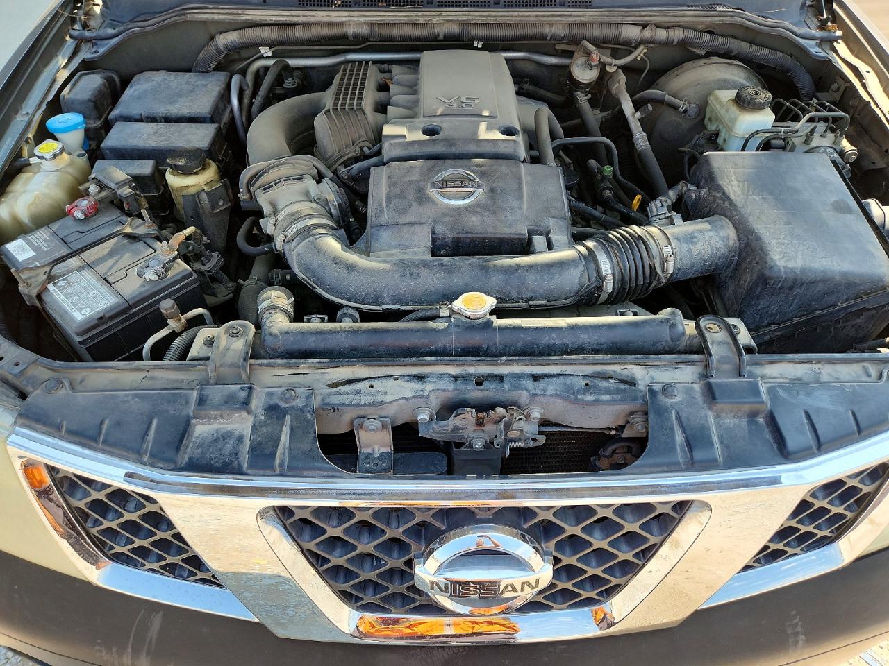 2005 Nissan Pathfinder Xe Tan vin: 5N1AR18W35C702341