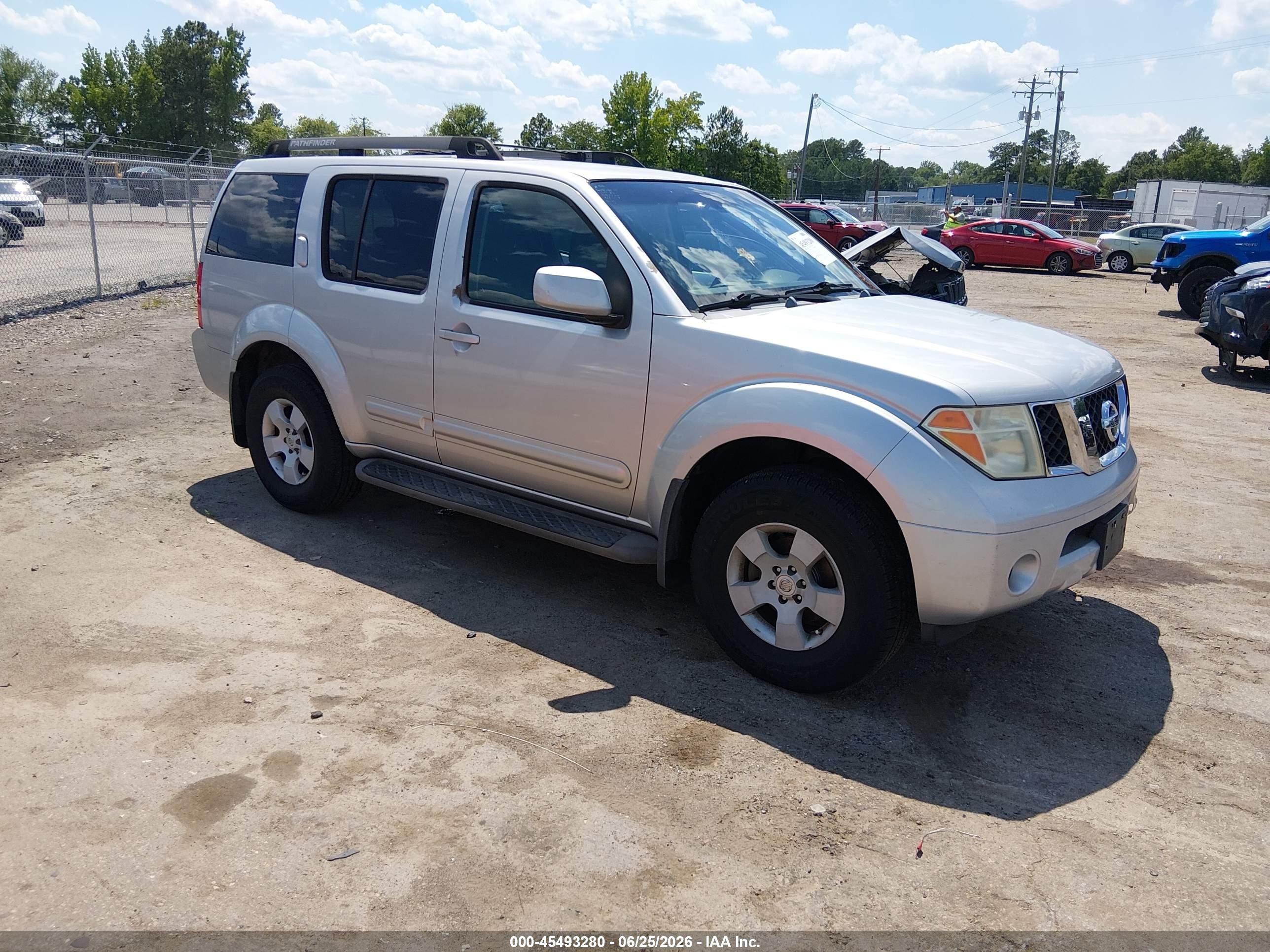 2005 Nissan Pathfinder Se Silver vin: 5N1AR18W35C727868