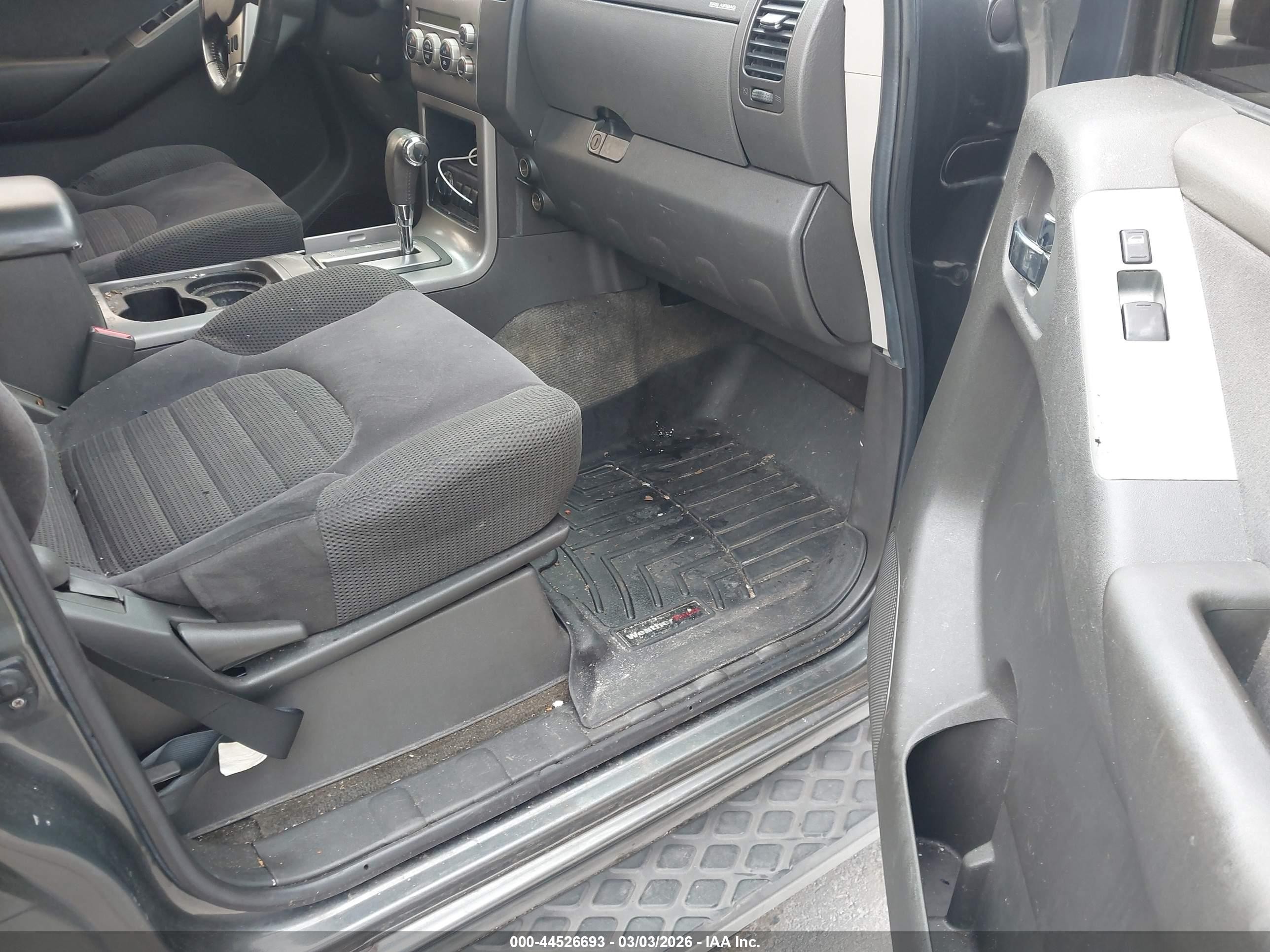 2005 Nissan Pathfinder Se Gray vin: 5N1AR18W35C766718