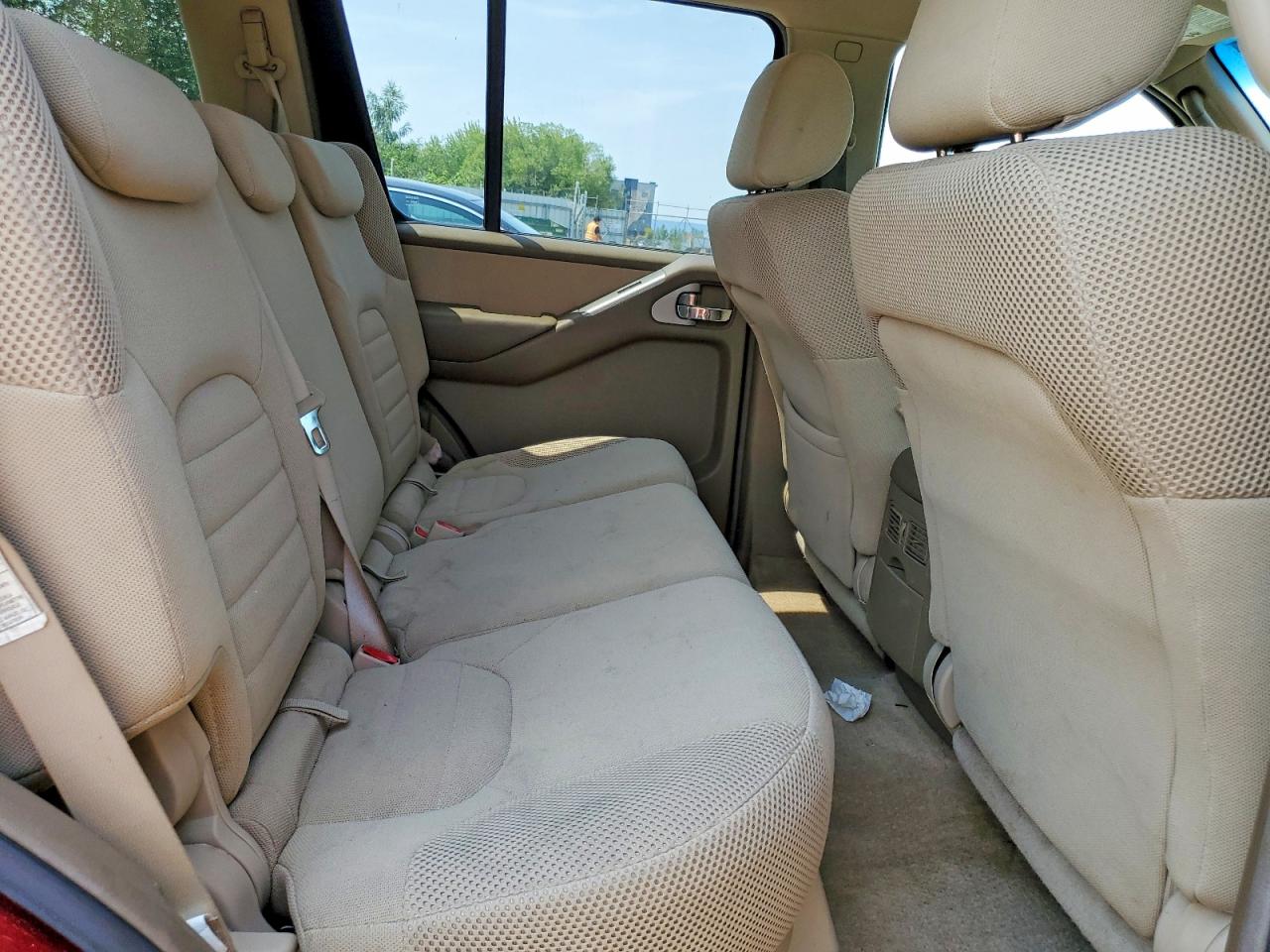 2005 Nissan Pathfinder Xe Red vin: 5N1AR18W35C769022