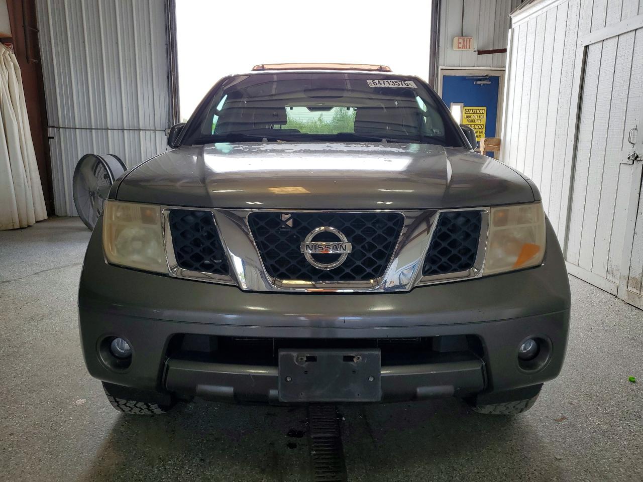 2005 Nissan Pathfinder Xe Gray vin: 5N1AR18W35C780845