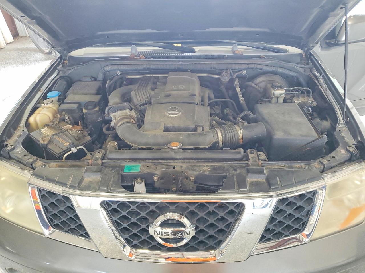2005 Nissan Pathfinder Xe Gray vin: 5N1AR18W35C780845