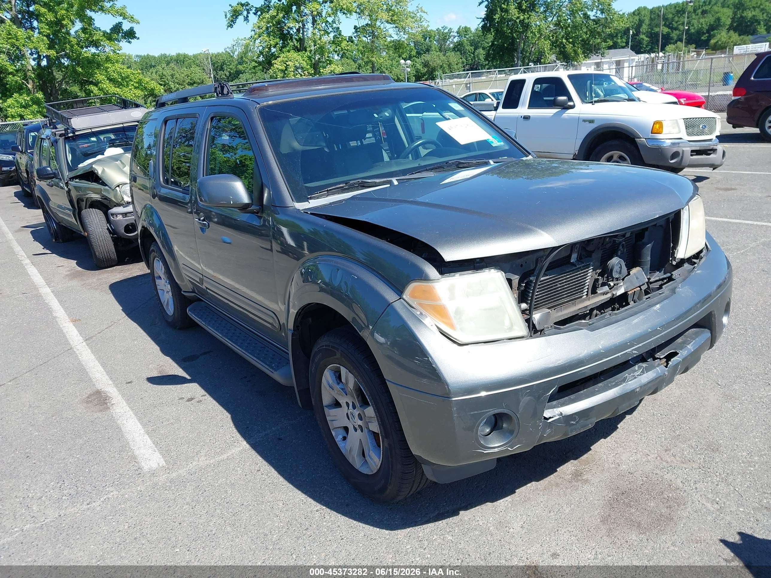 2005 Nissan Pathfinder Le Gray vin: 5N1AR18W45C721545