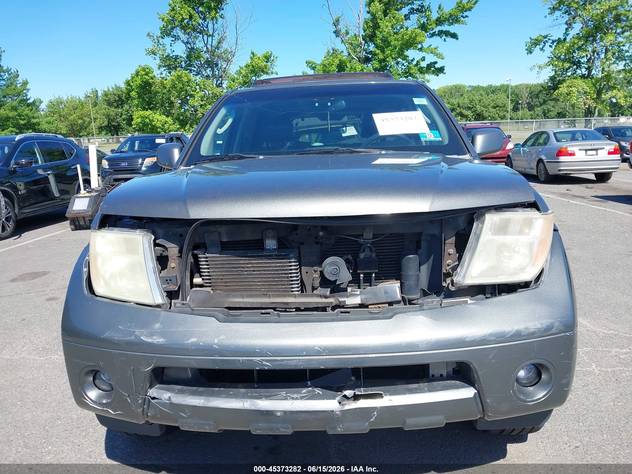 2005 Nissan Pathfinder Le Gray vin: 5N1AR18W45C721545