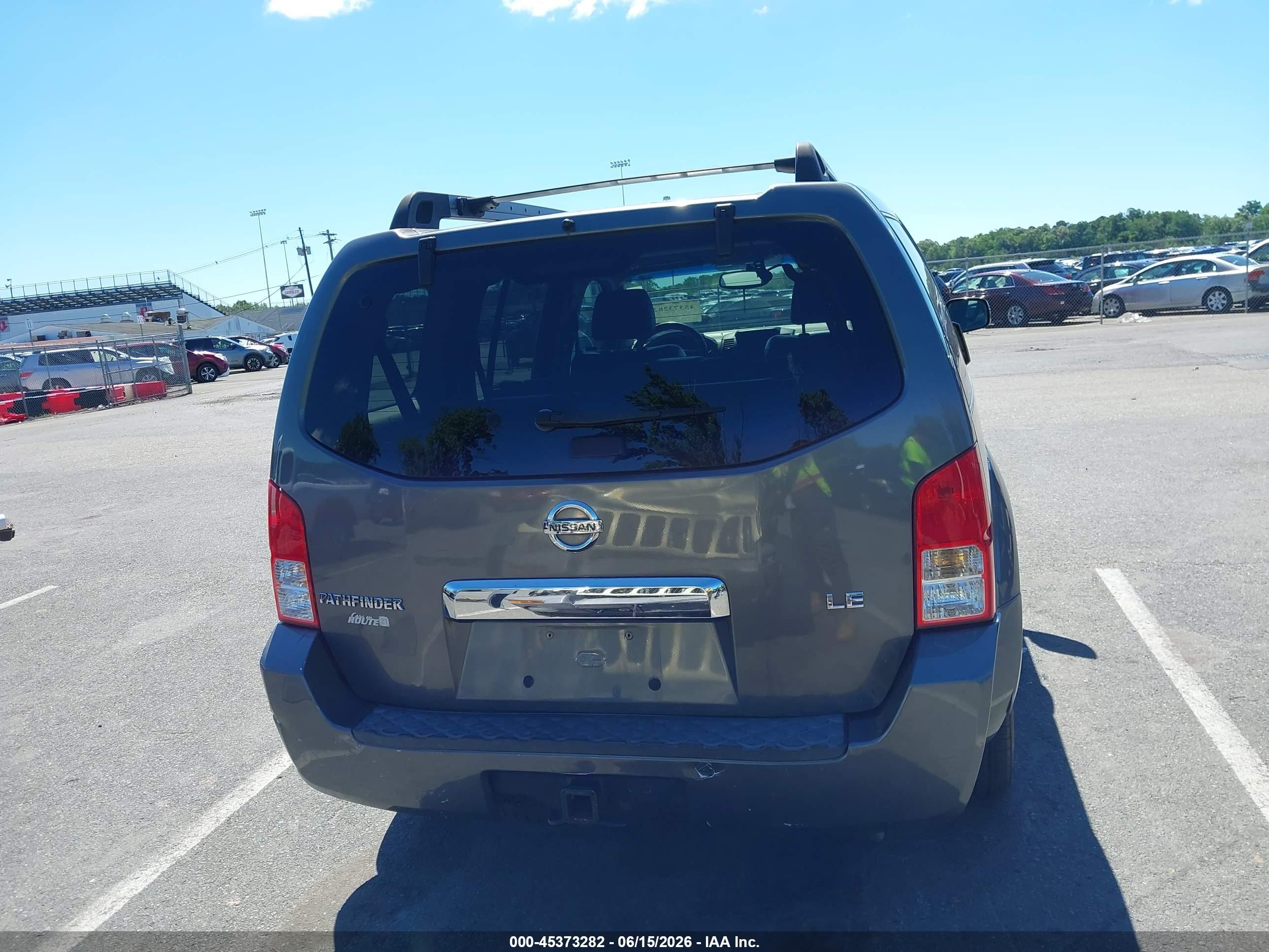2005 Nissan Pathfinder Le Gray vin: 5N1AR18W45C721545