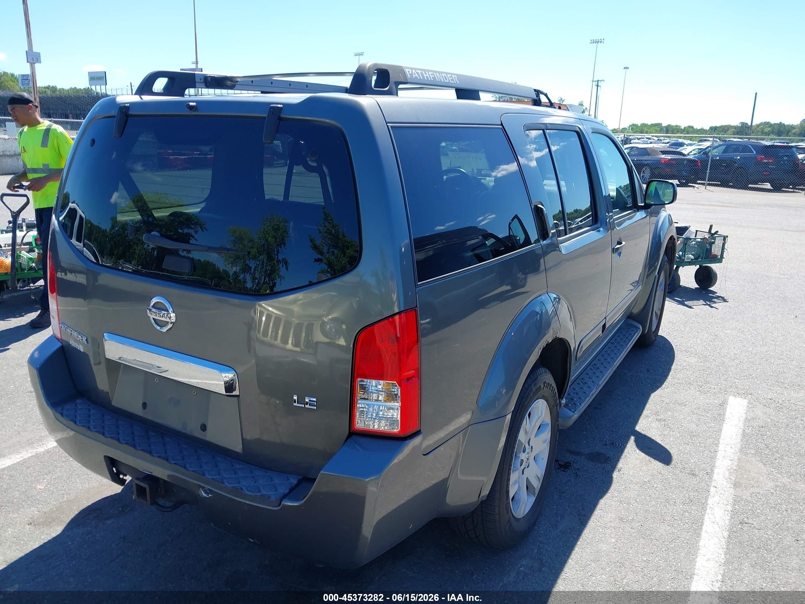 2005 Nissan Pathfinder Le Gray vin: 5N1AR18W45C721545