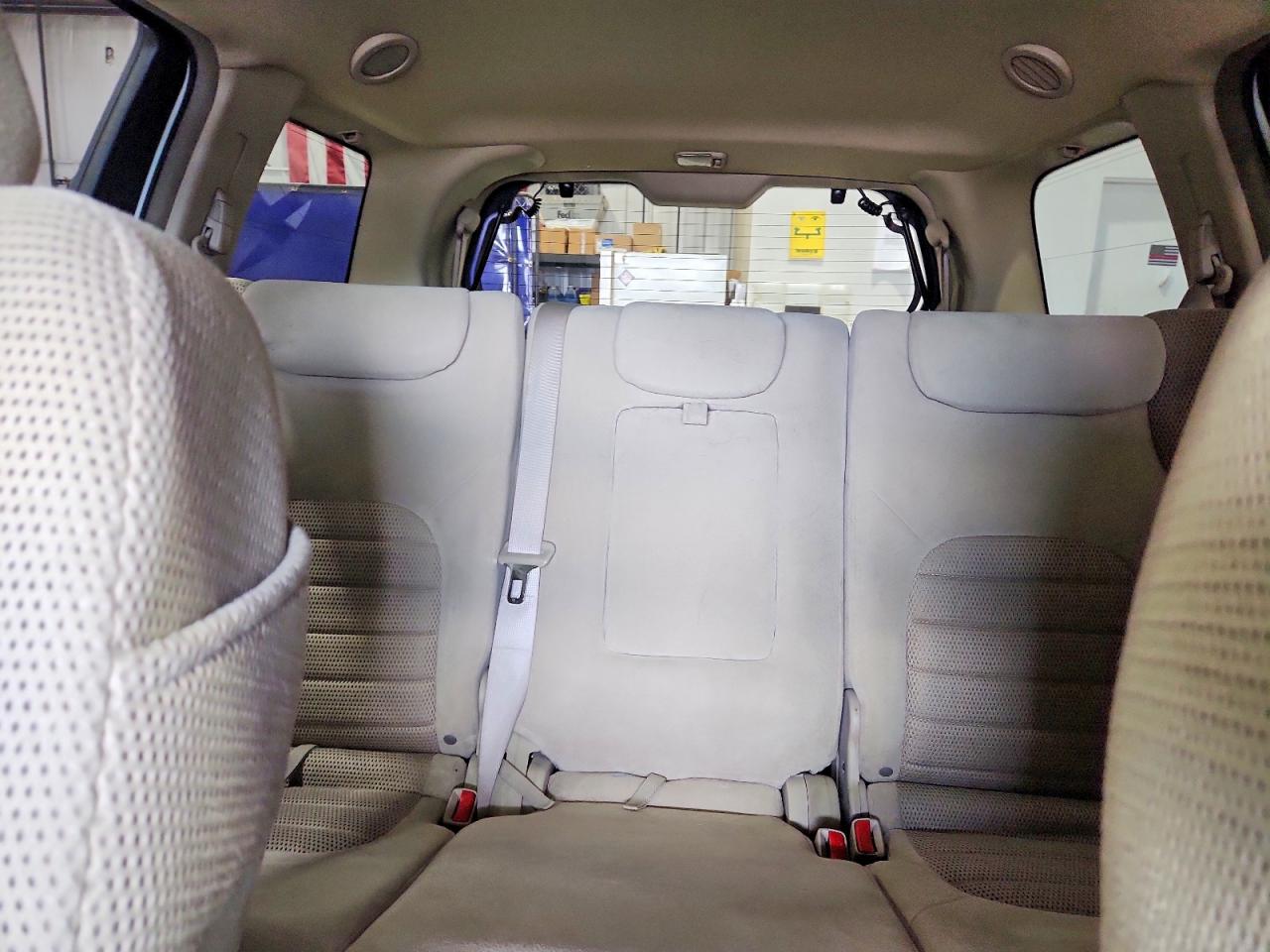2005 Nissan Pathfinder Xe White vin: 5N1AR18W45C745747