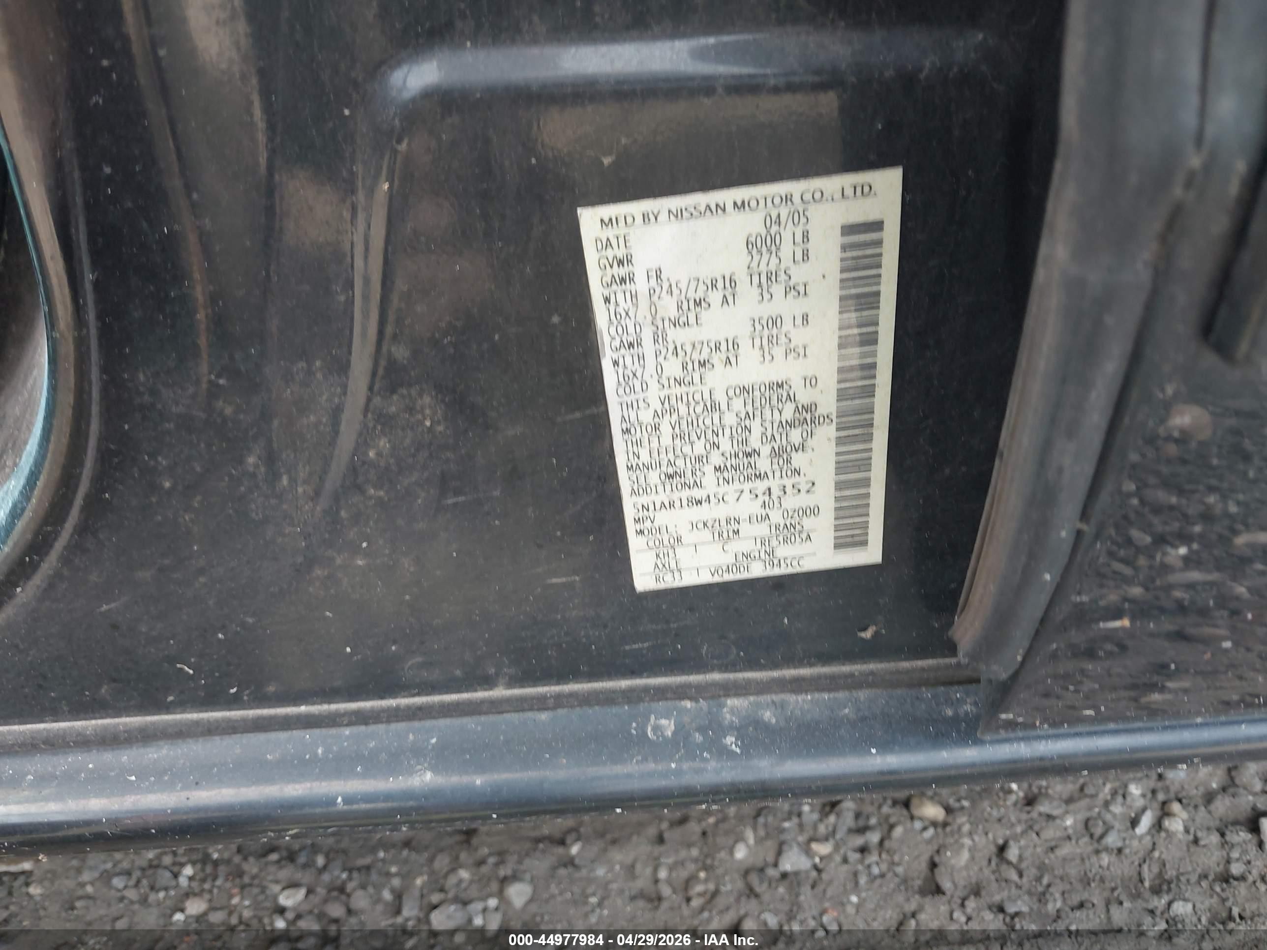 2005 Nissan Pathfinder Xe Black vin: 5N1AR18W45C754352