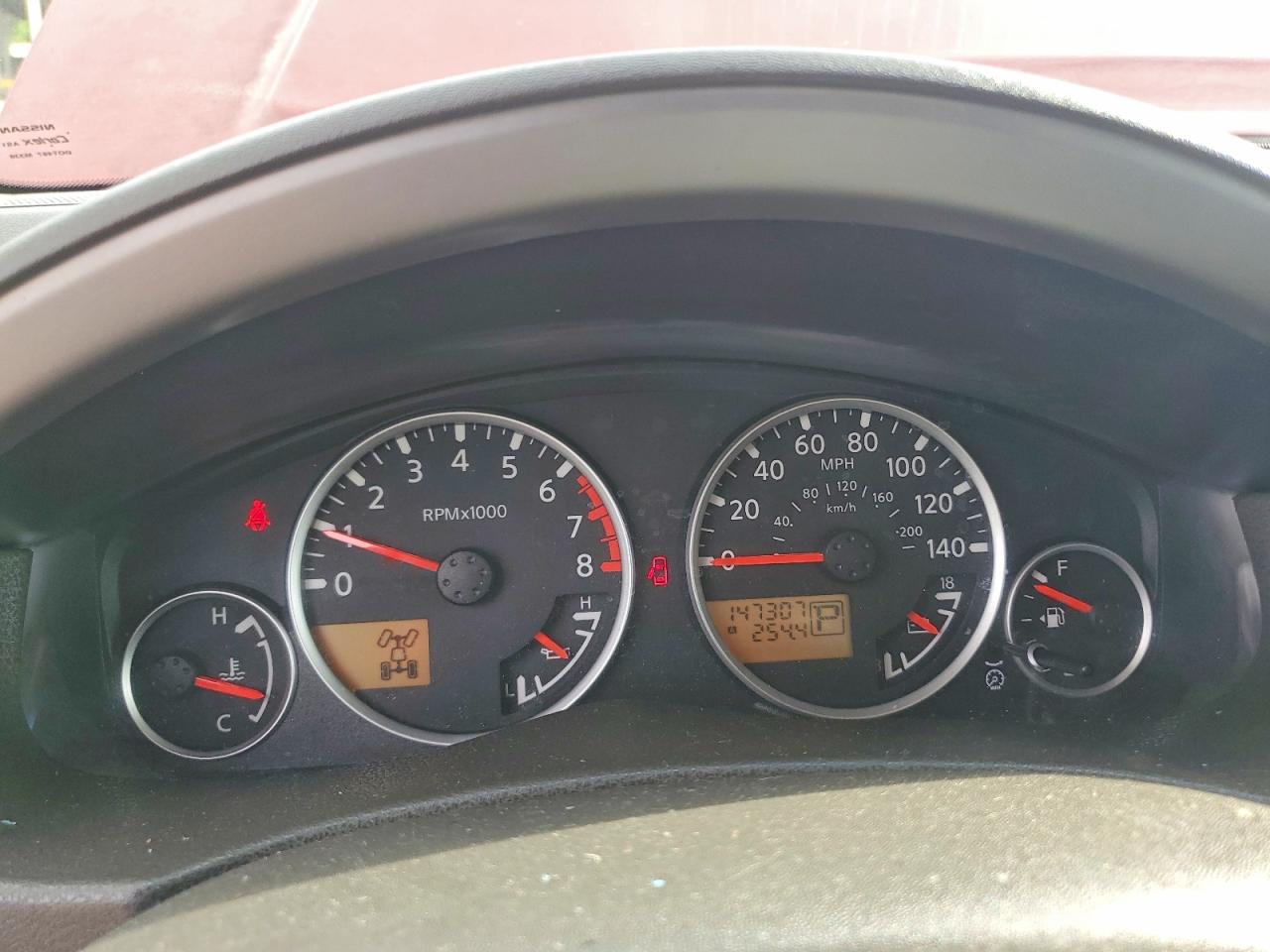 2005 Nissan Pathfinder Xe Red vin: 5N1AR18W45C757834