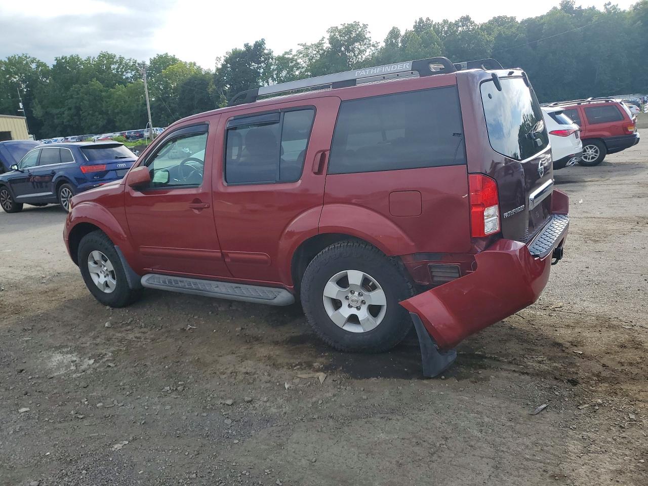 2005 Nissan Pathfinder Xe Red vin: 5N1AR18W45C757834