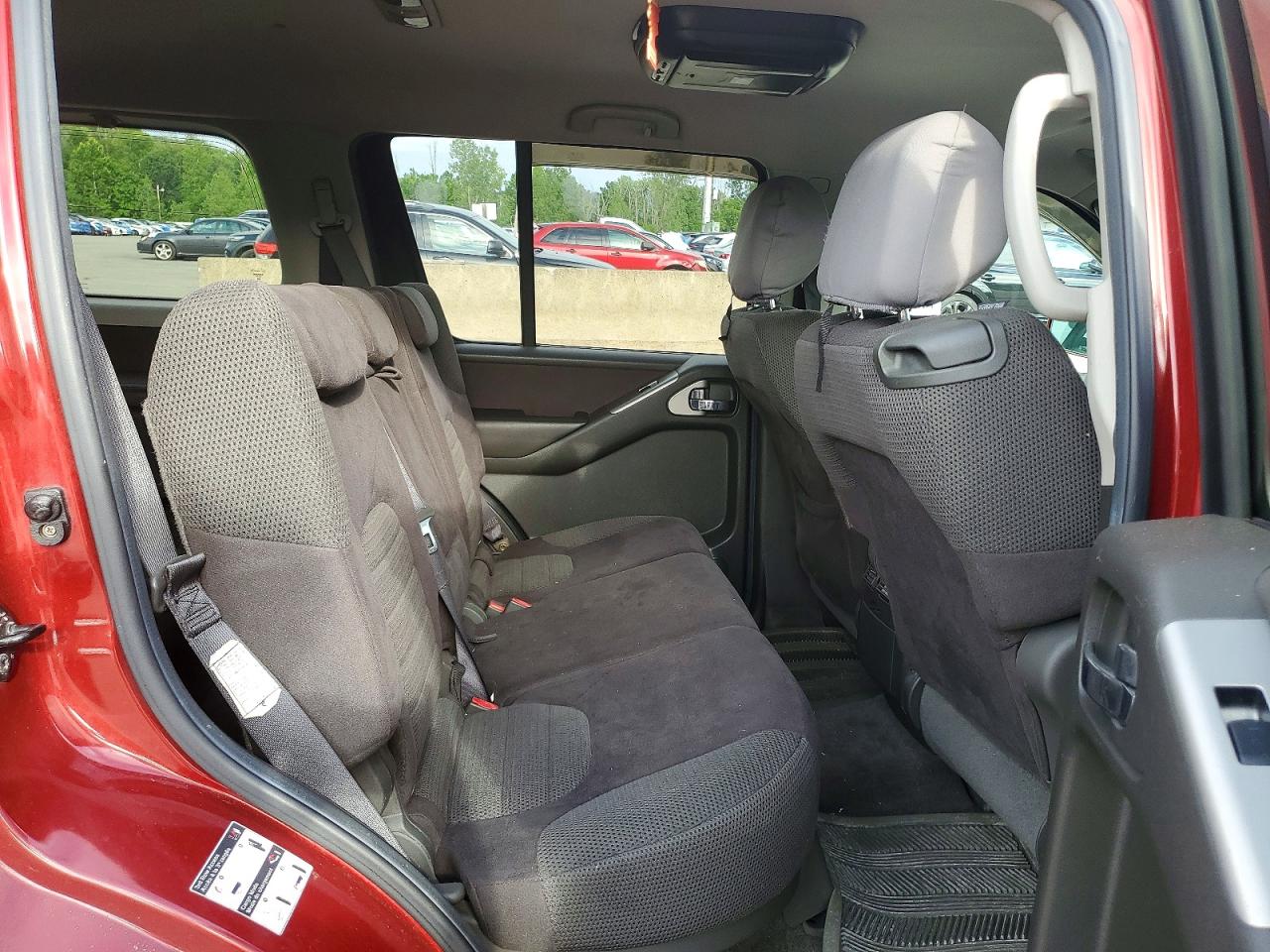 2005 Nissan Pathfinder Xe Red vin: 5N1AR18W45C757834