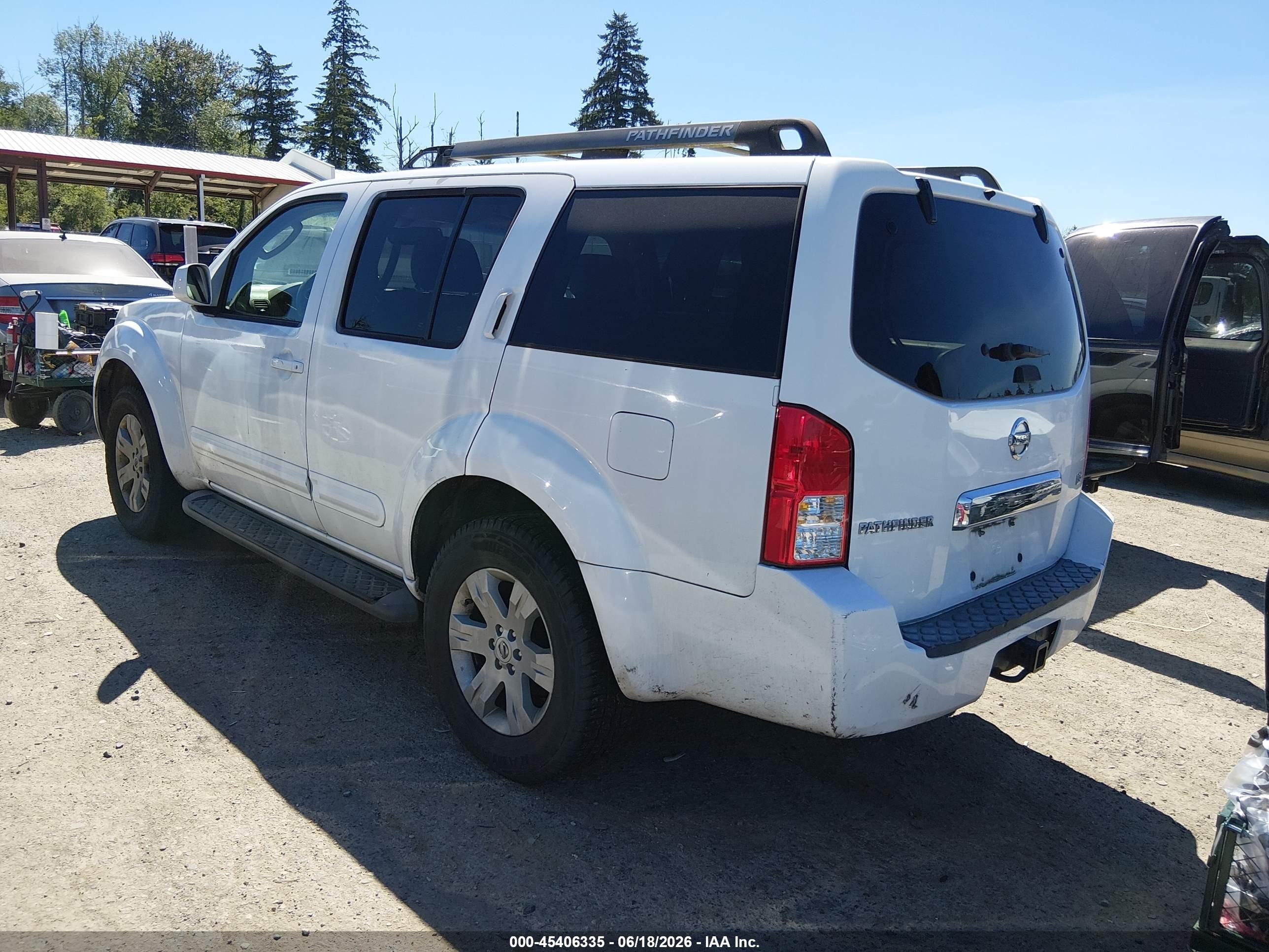 2006 Nissan Pathfinder Le White vin: 5N1AR18W46C613203