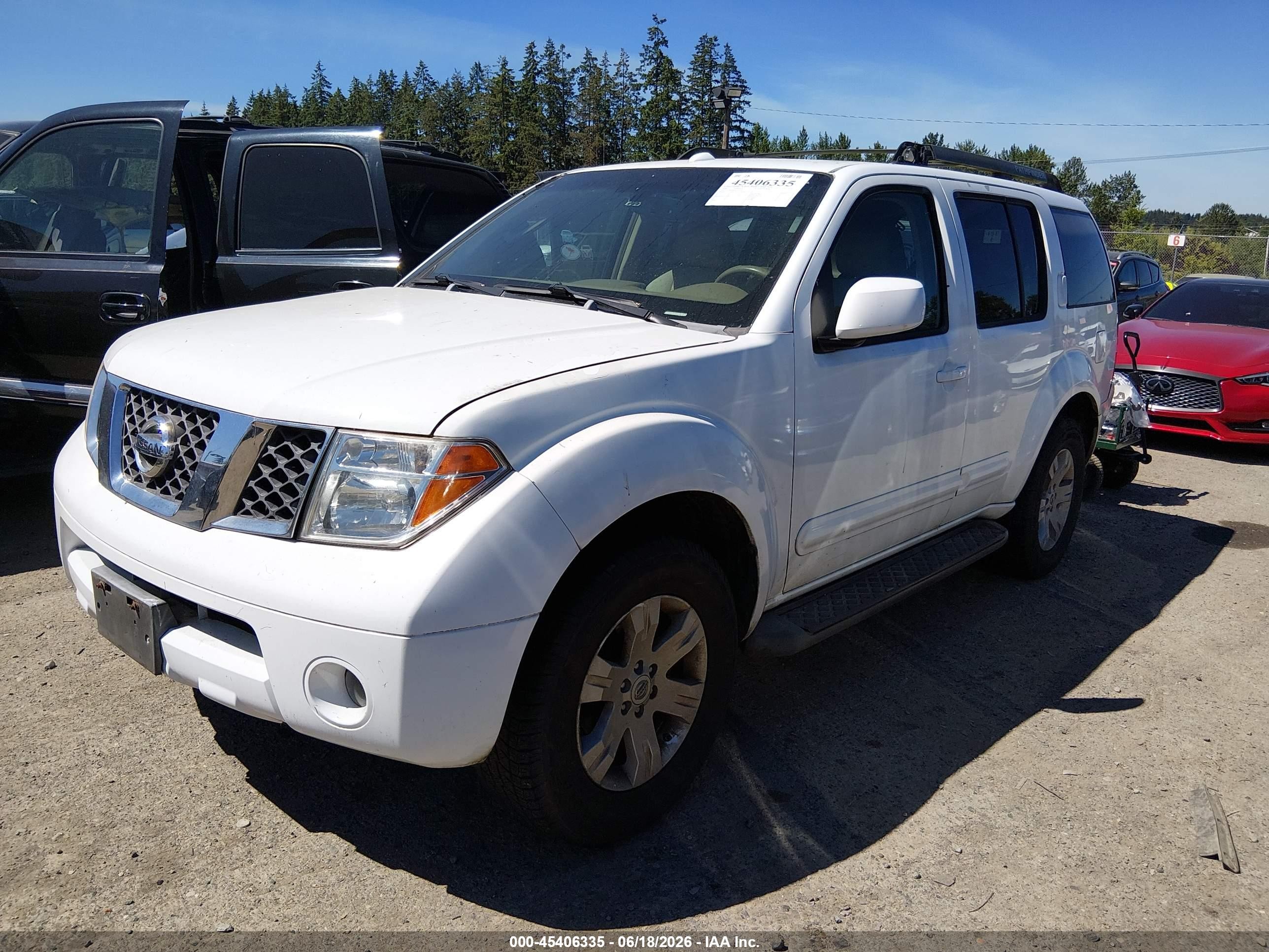 2006 Nissan Pathfinder Le White vin: 5N1AR18W46C613203