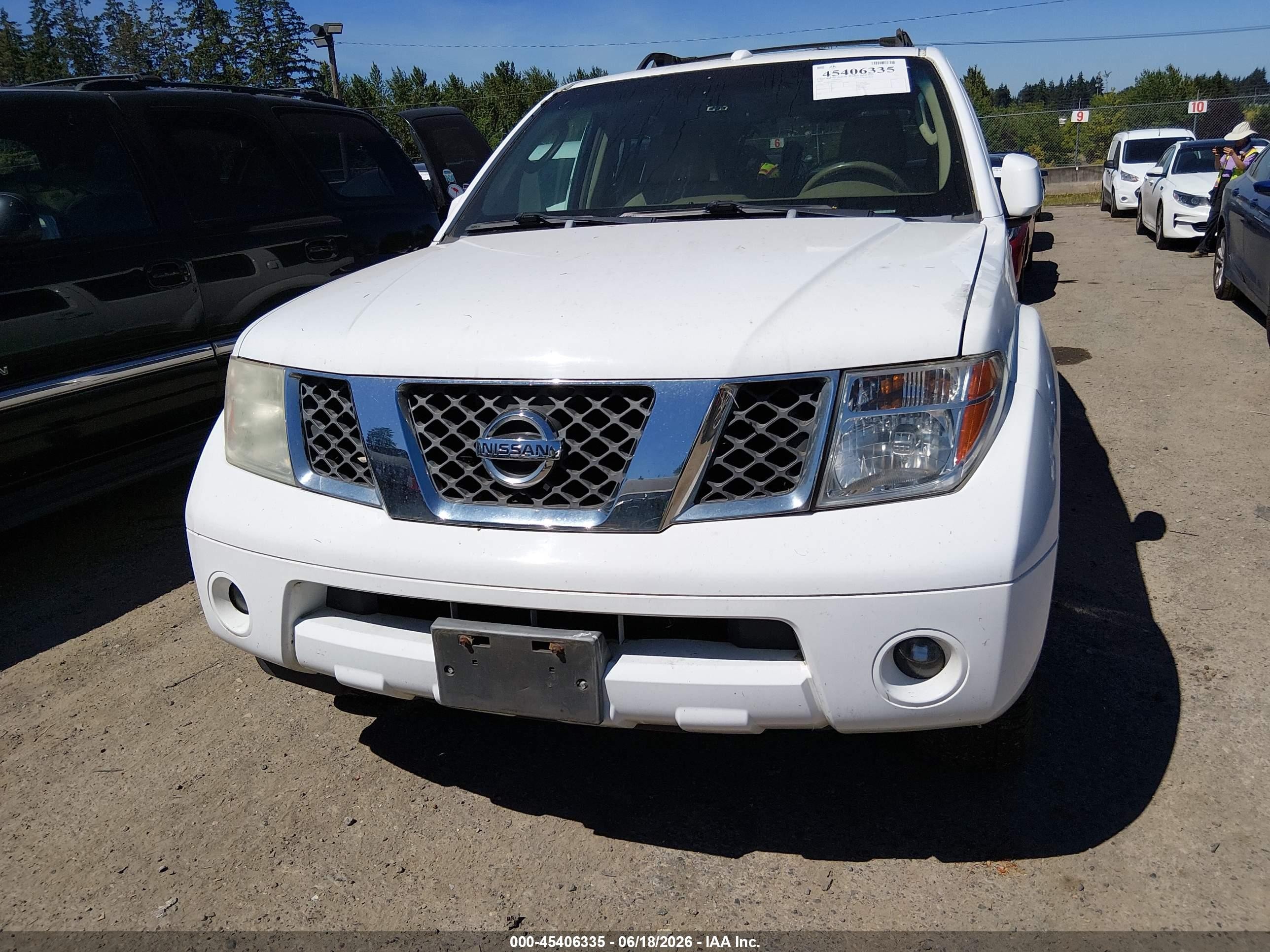 2006 Nissan Pathfinder Le White vin: 5N1AR18W46C613203