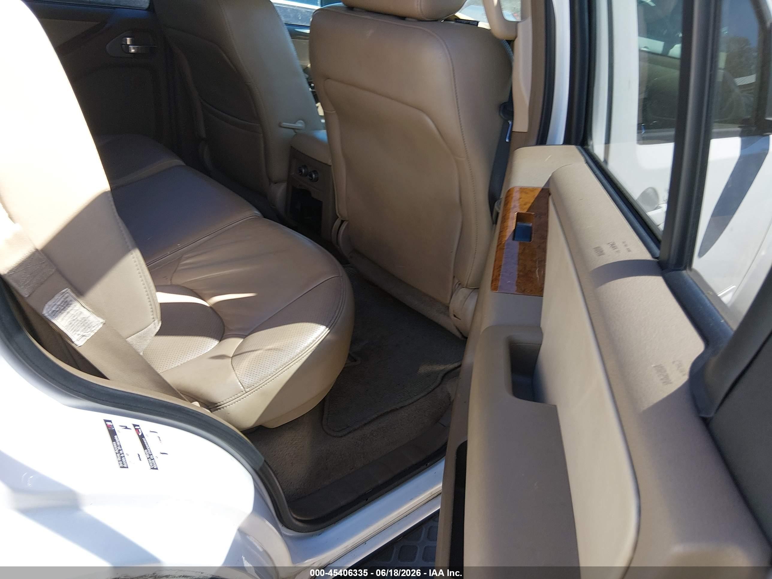 2006 Nissan Pathfinder Le White vin: 5N1AR18W46C613203