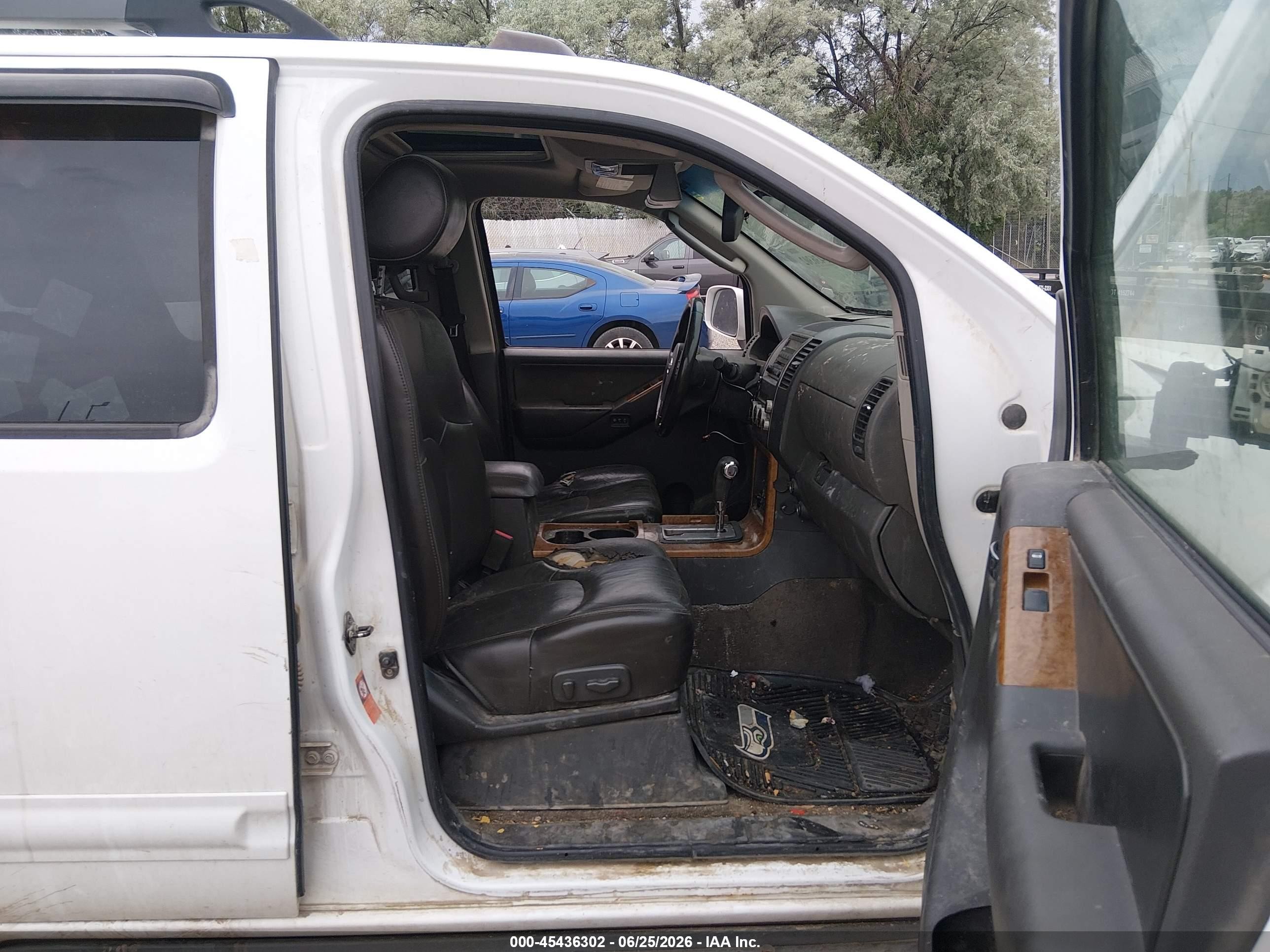 2006 Nissan Pathfinder Le White vin: 5N1AR18W46C635203