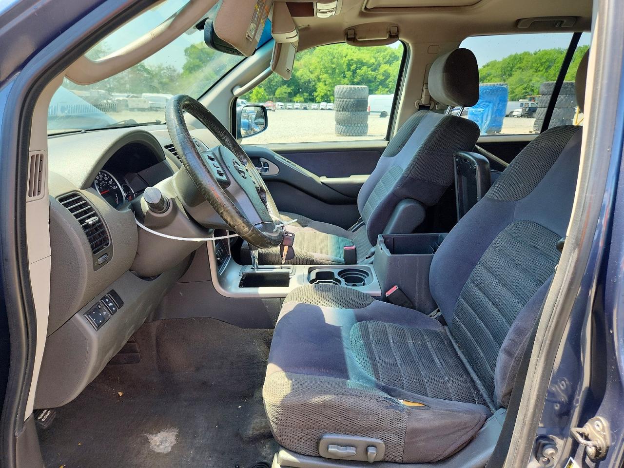 2006 Nissan Pathfinder S Blue vin: 5N1AR18W46C683722