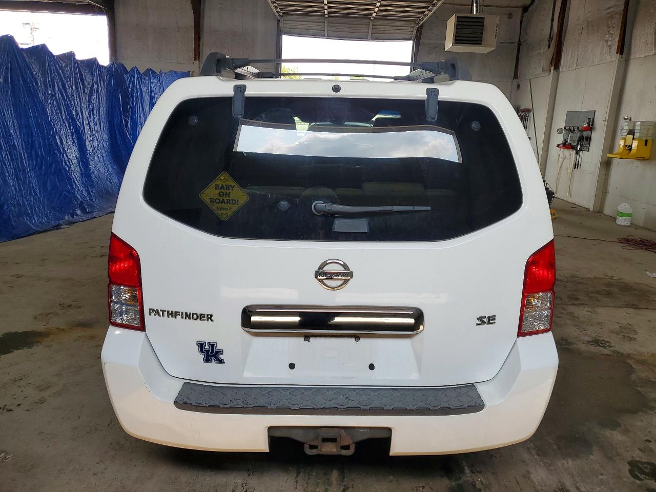 2007 Nissan Pathfinder S White vin: 5N1AR18W47C619049