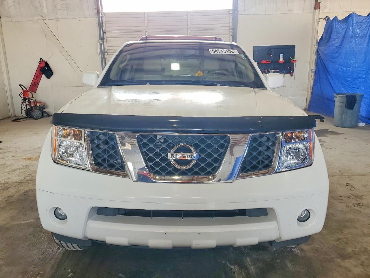 2007 Nissan Pathfinder S White vin: 5N1AR18W47C619049
