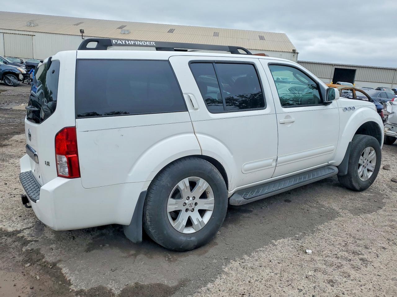 2007 Nissan Pathfinder S White vin: 5N1AR18W47C625868