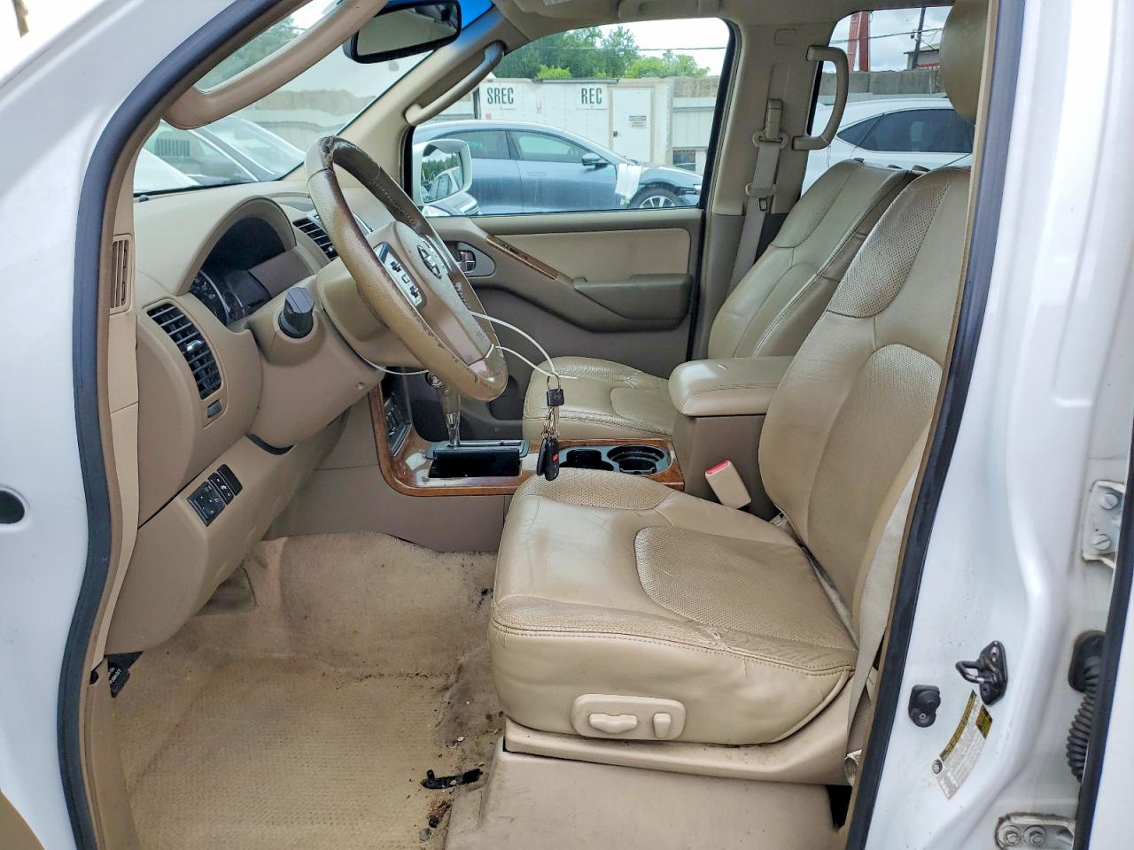 2007 Nissan Pathfinder S White vin: 5N1AR18W47C635218