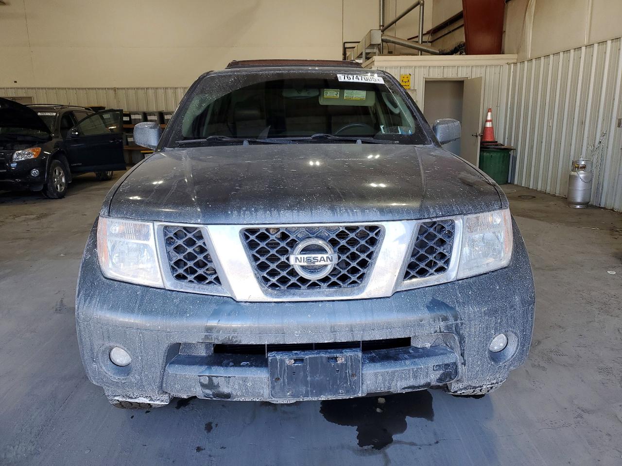 2005 Nissan Pathfinder Le Black vin: 5N1AR18W55C721392
